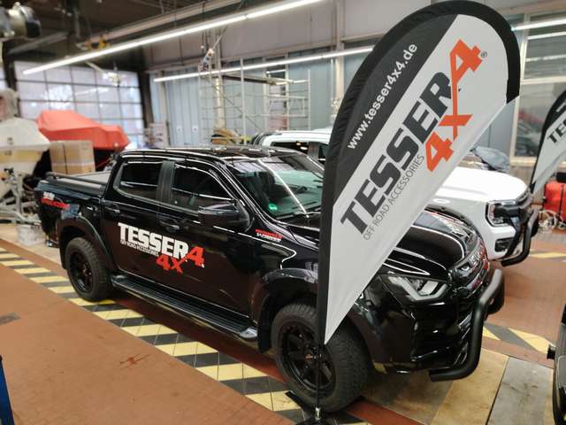 Imagine Isuzu D-Max 4WD V-Cross mit TESSER4x4 E-KIT und BAR+ 2025