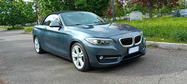 BMW 220