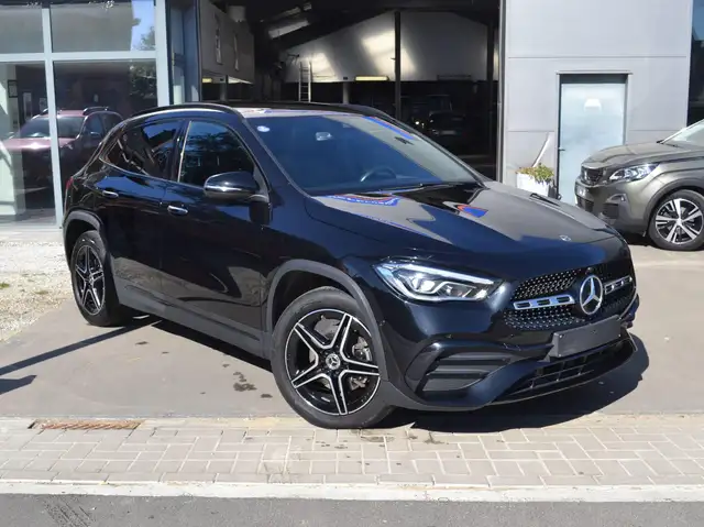 Mercedes-Benz GLA 250 HYBRID/PANO DAK/TREKHAAK/NIGHT PAKKET