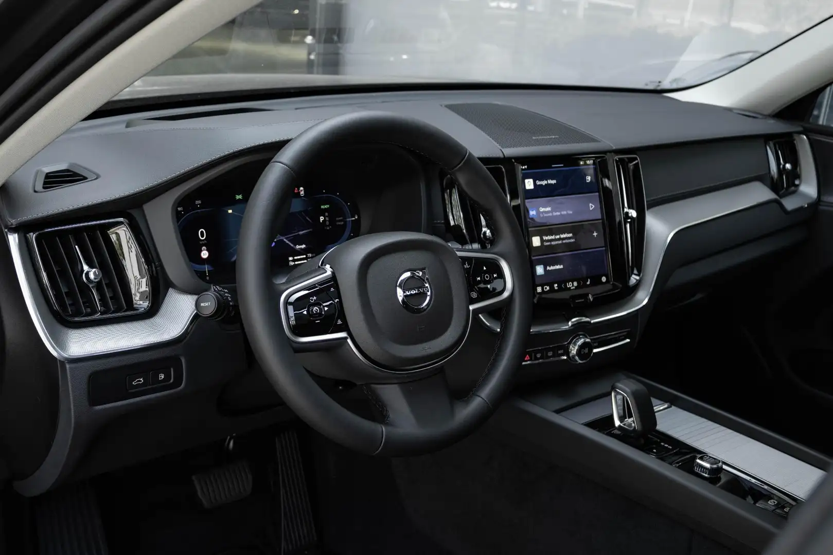 Volvo XC60 T8 Automaat Plug-in hybrid AWD Ultra Dark | Platin Gris - 2