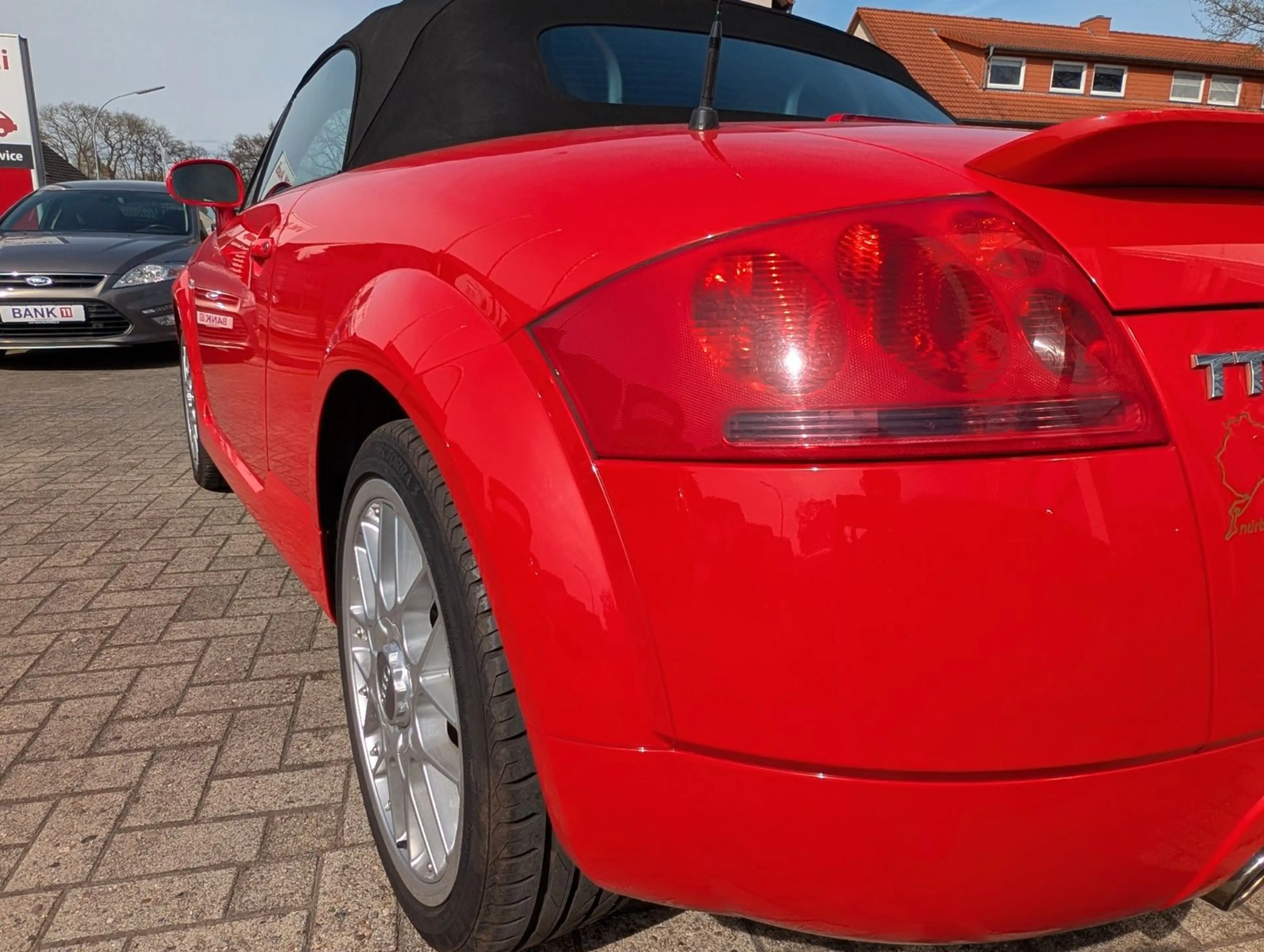 Audi TT Roadster 1.8T Autom. Scheckheft ZR gewechselt — photo 15