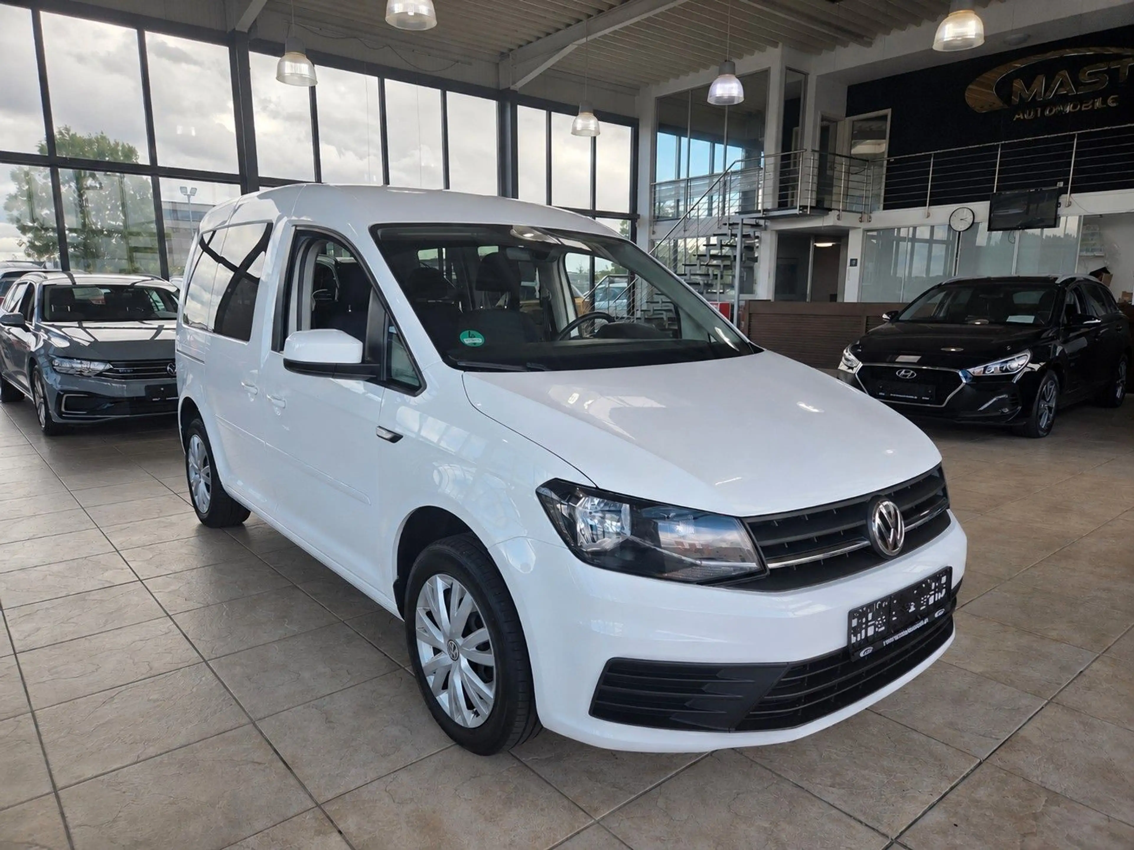 Volkswagen Caddy PKW Trendline BMT — photo 3