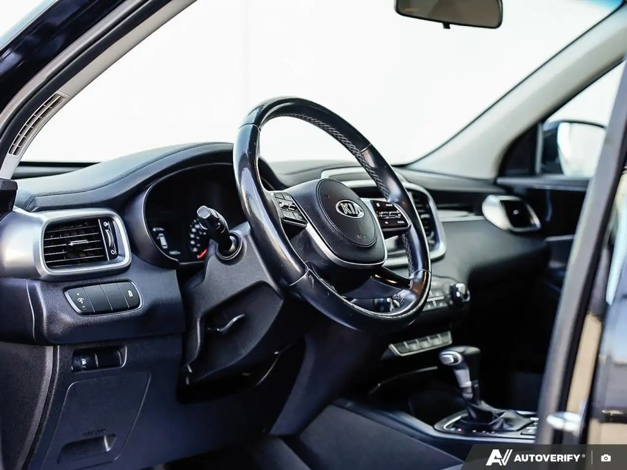 Kia Sorento снимка Kia Sorento