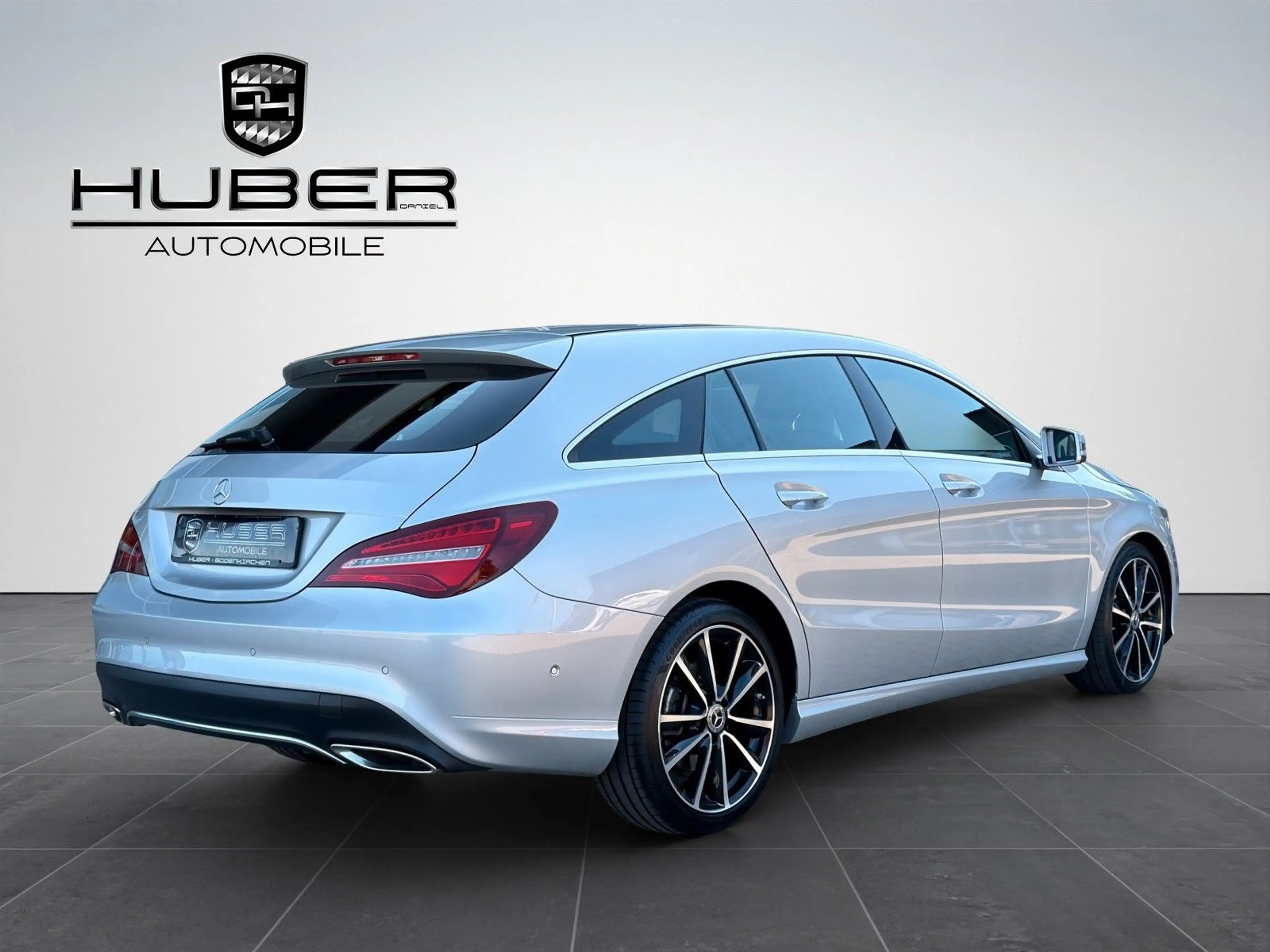 Mercedes-Benz CLA 220 4 Matic, Navi, AHK, Kamera, Leder — photo 5