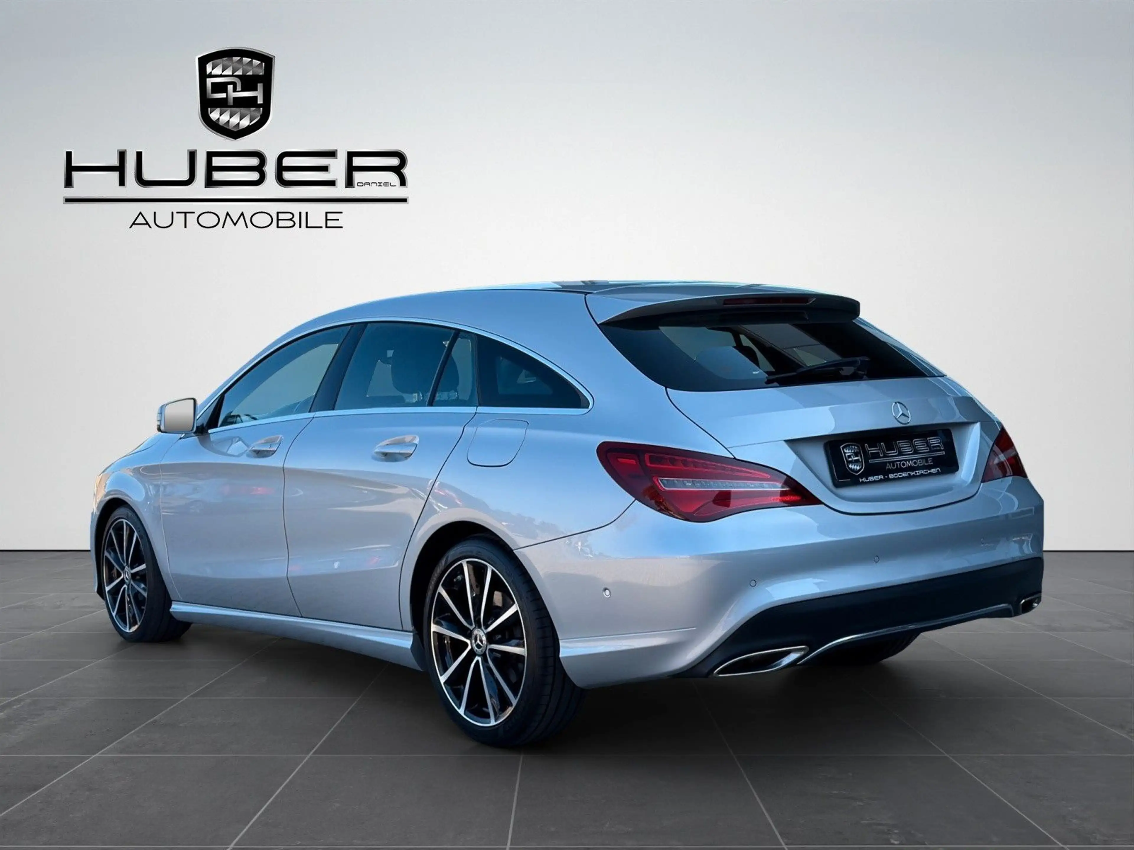 Mercedes-Benz CLA 220 4 Matic, Navi, AHK, Kamera, Leder — photo 3