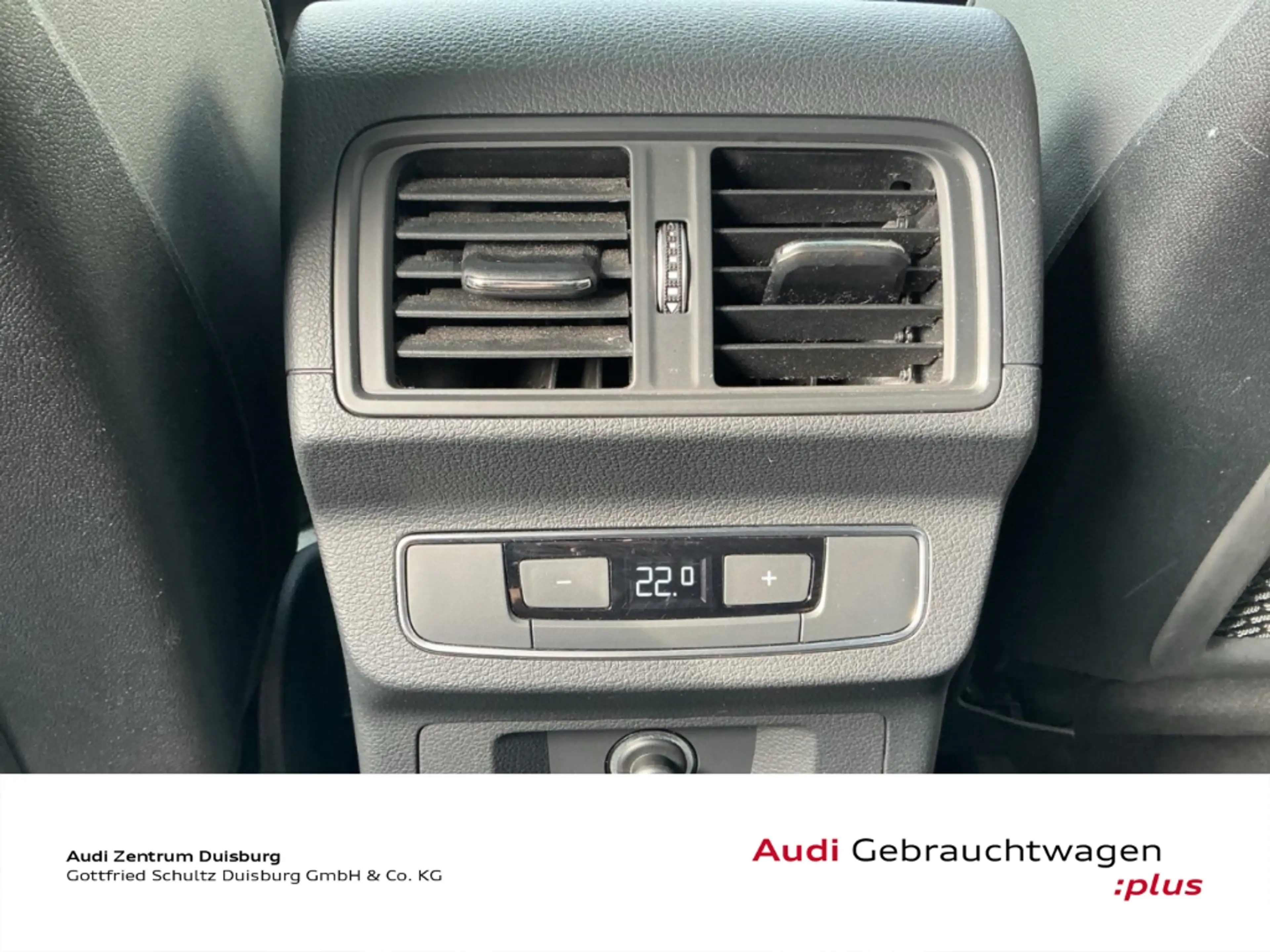 Audi Q5 45 TFSI quattro basis — photo 21