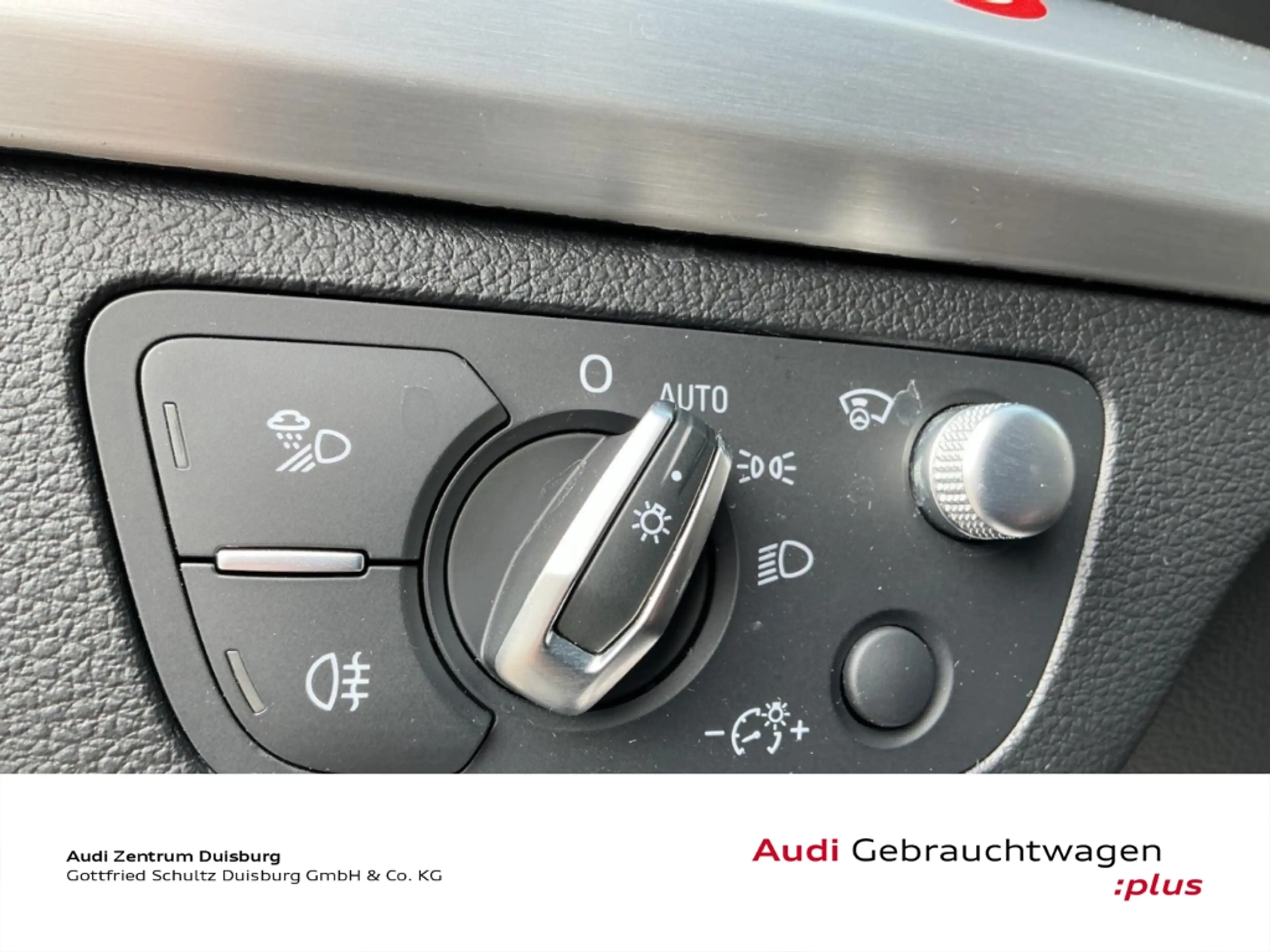 Audi Q5 45 TFSI quattro basis — photo 15