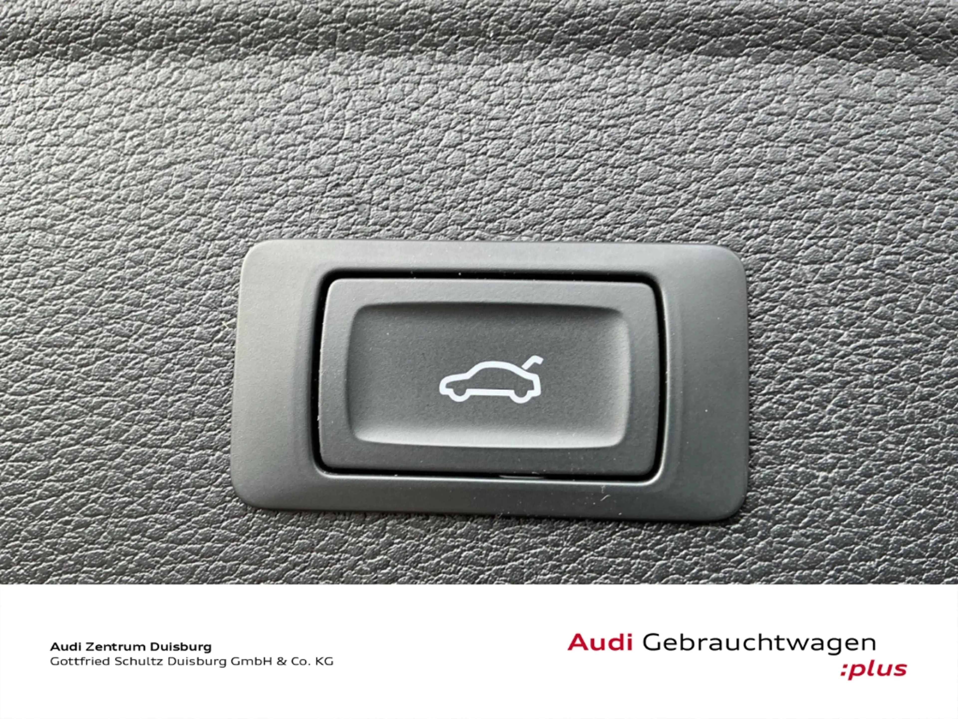Audi Q5 45 TFSI quattro basis — photo 11