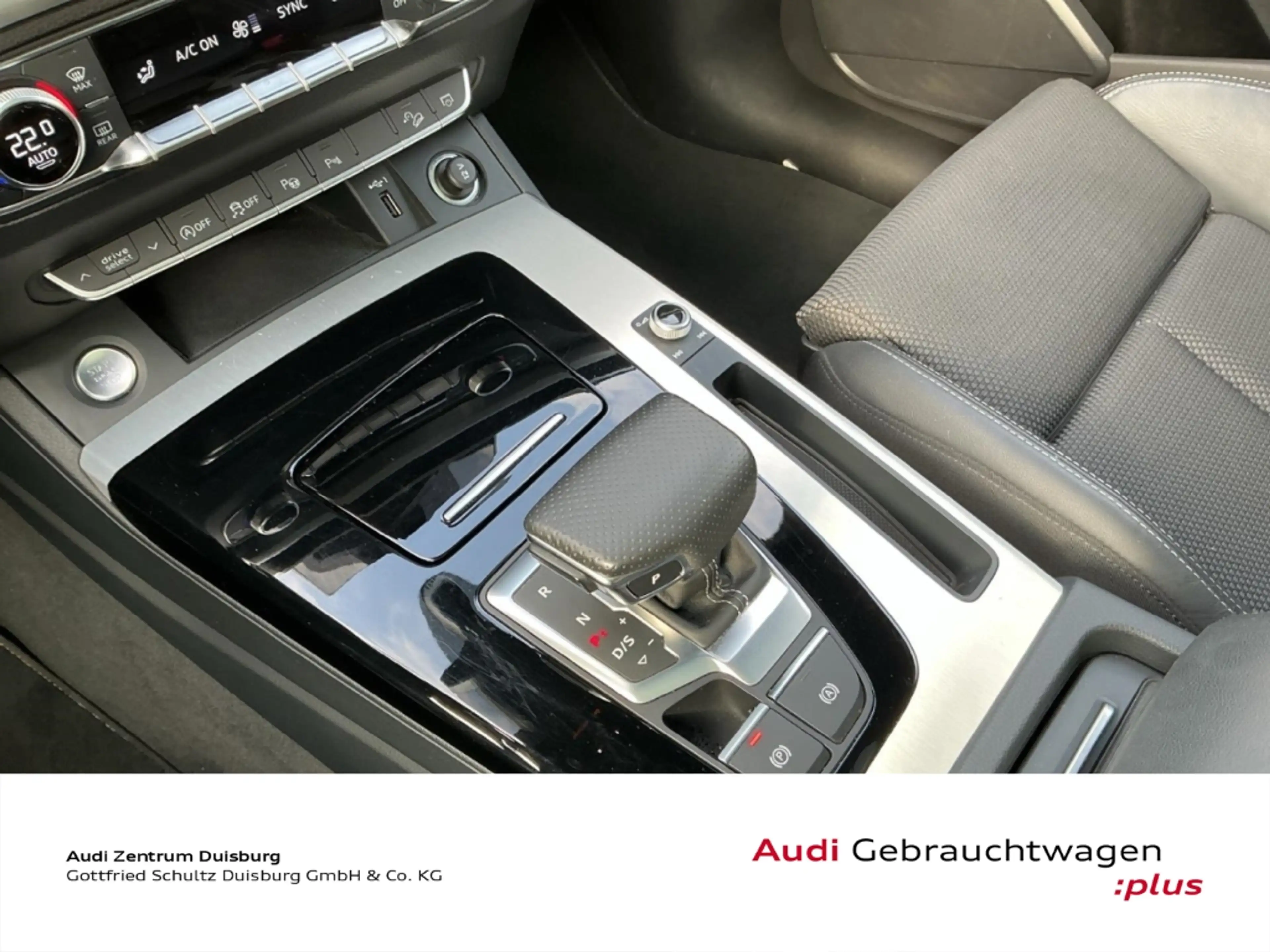 Audi Q5 45 TFSI quattro basis — photo 19