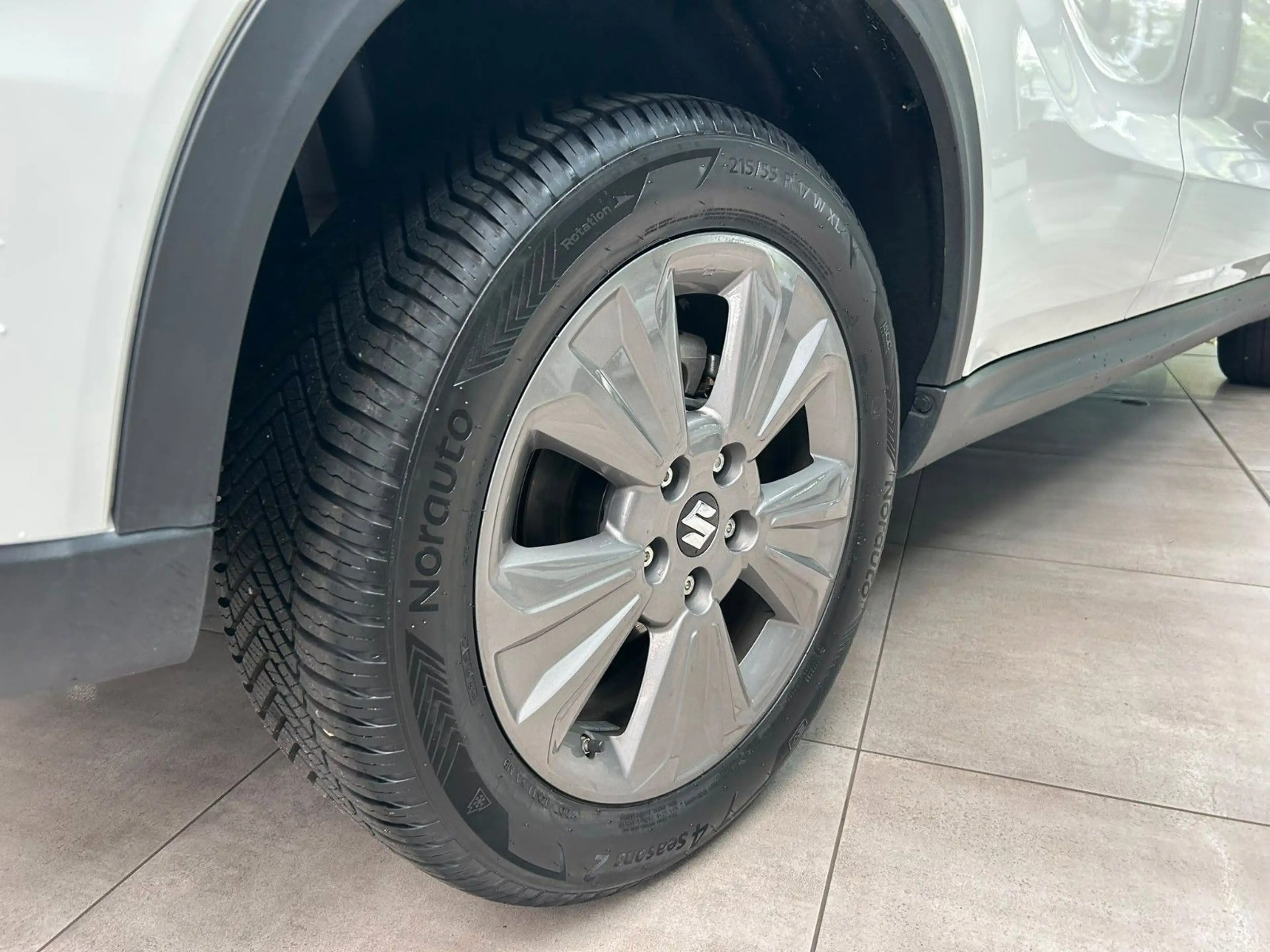 Suzuki Vitara 1.4 Mild-Hybrid 4x2 Navi Tempo Spur — photo 5