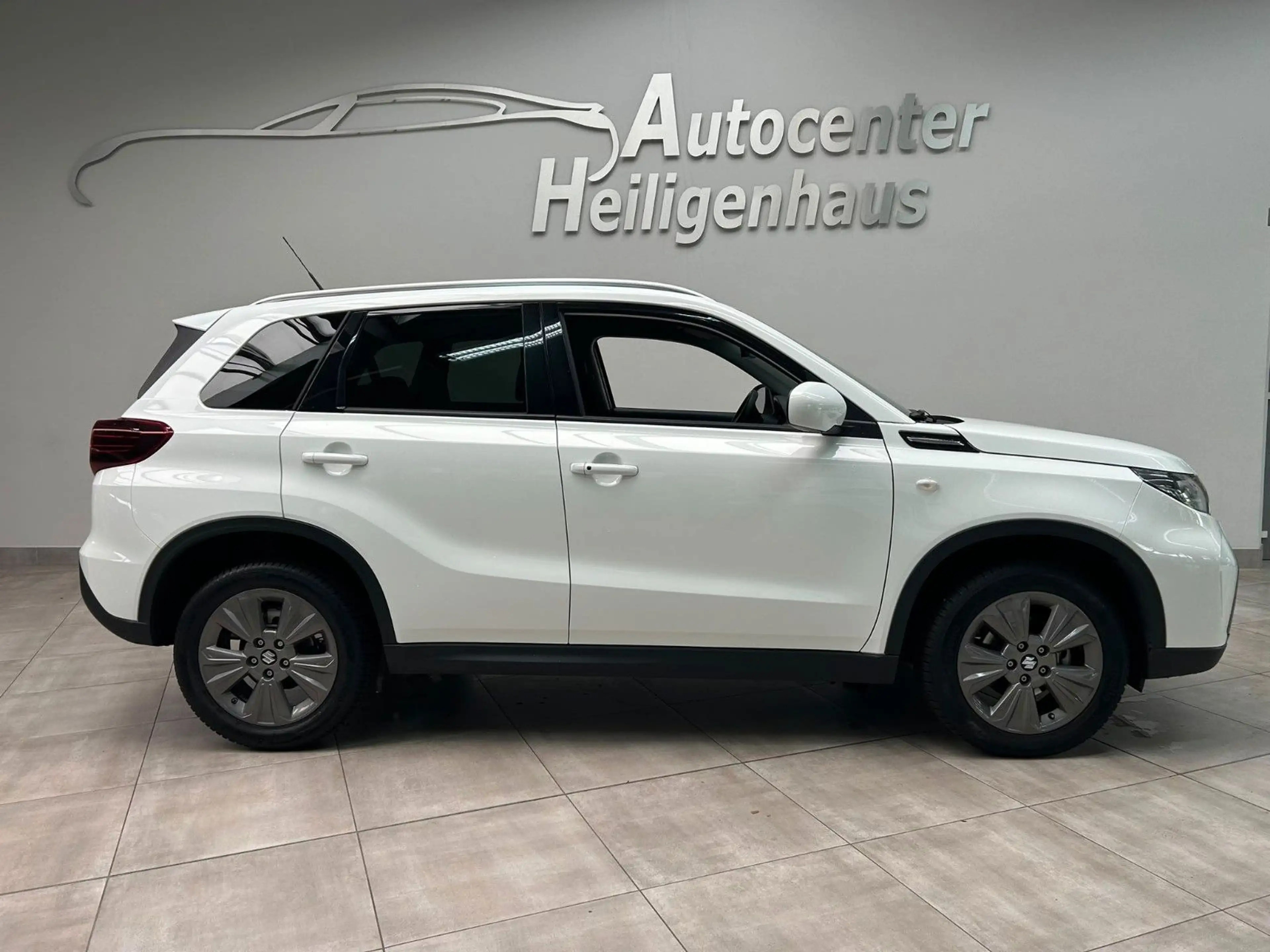 Suzuki Vitara 1.4 Mild-Hybrid 4x2 Navi Tempo Spur — photo 3