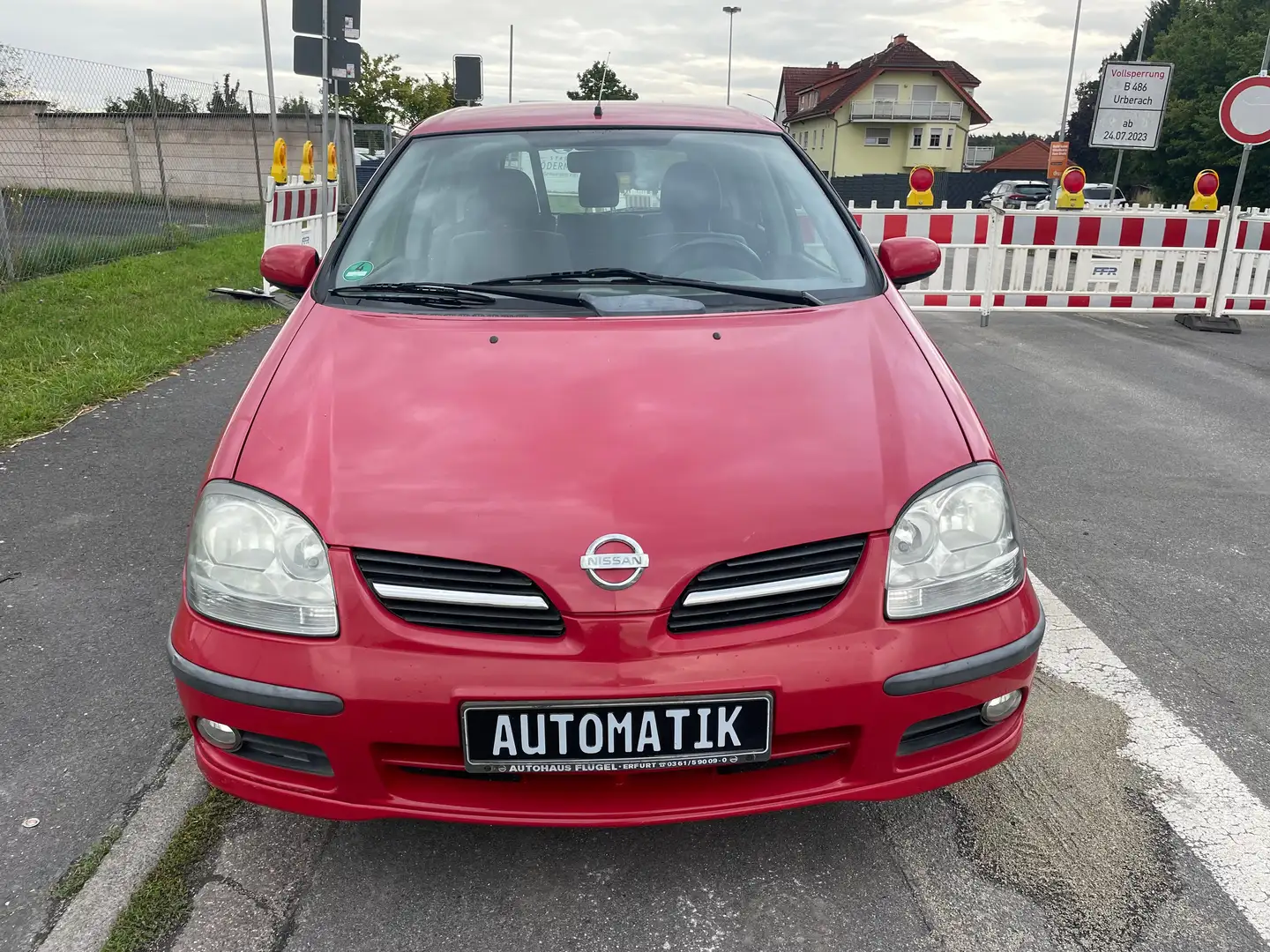 Nissan Almera Tino Aut. acenta Czerwony - 2