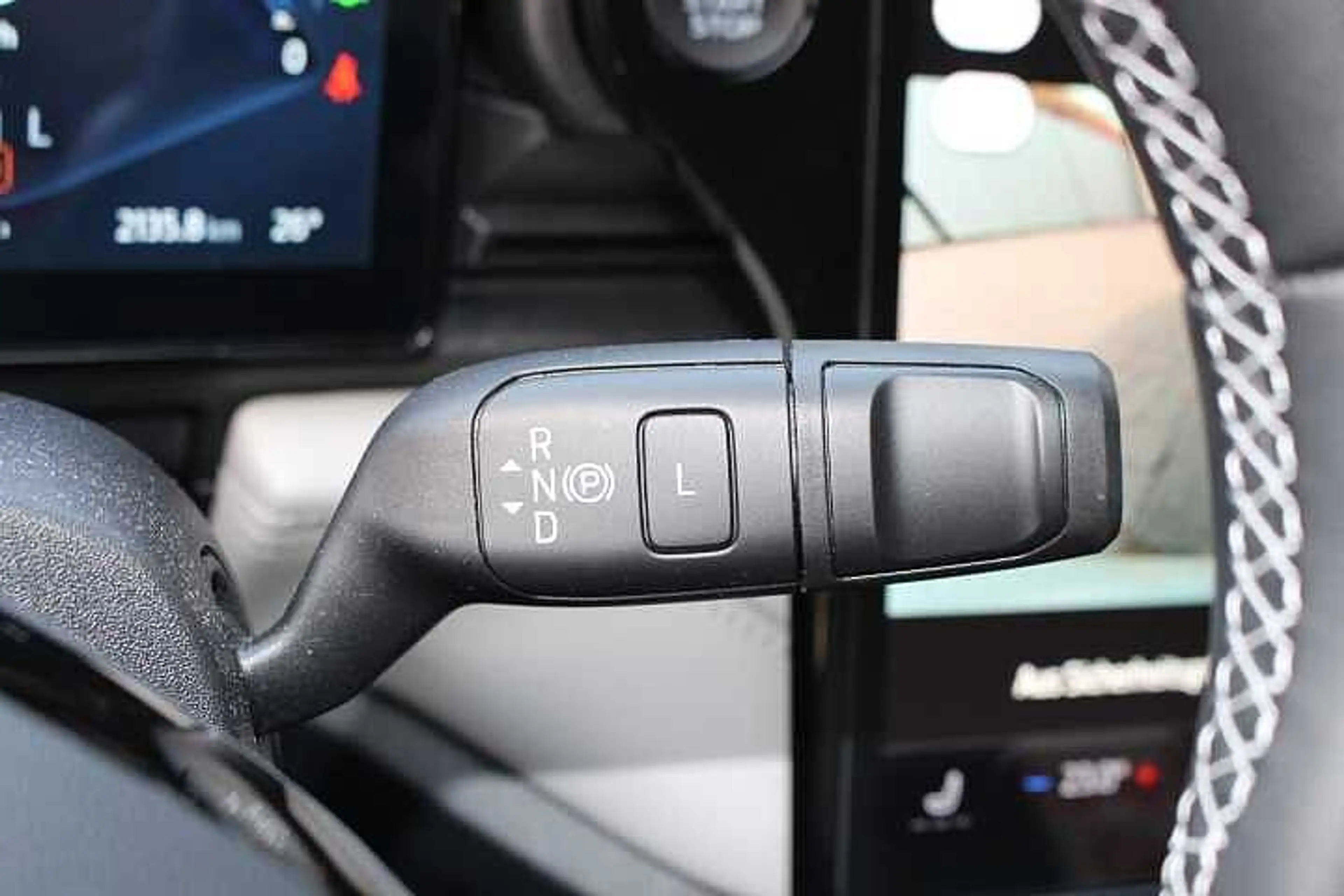 Ford Puma Gen-E Puma Gen E Premium  43 kWh — photo 6