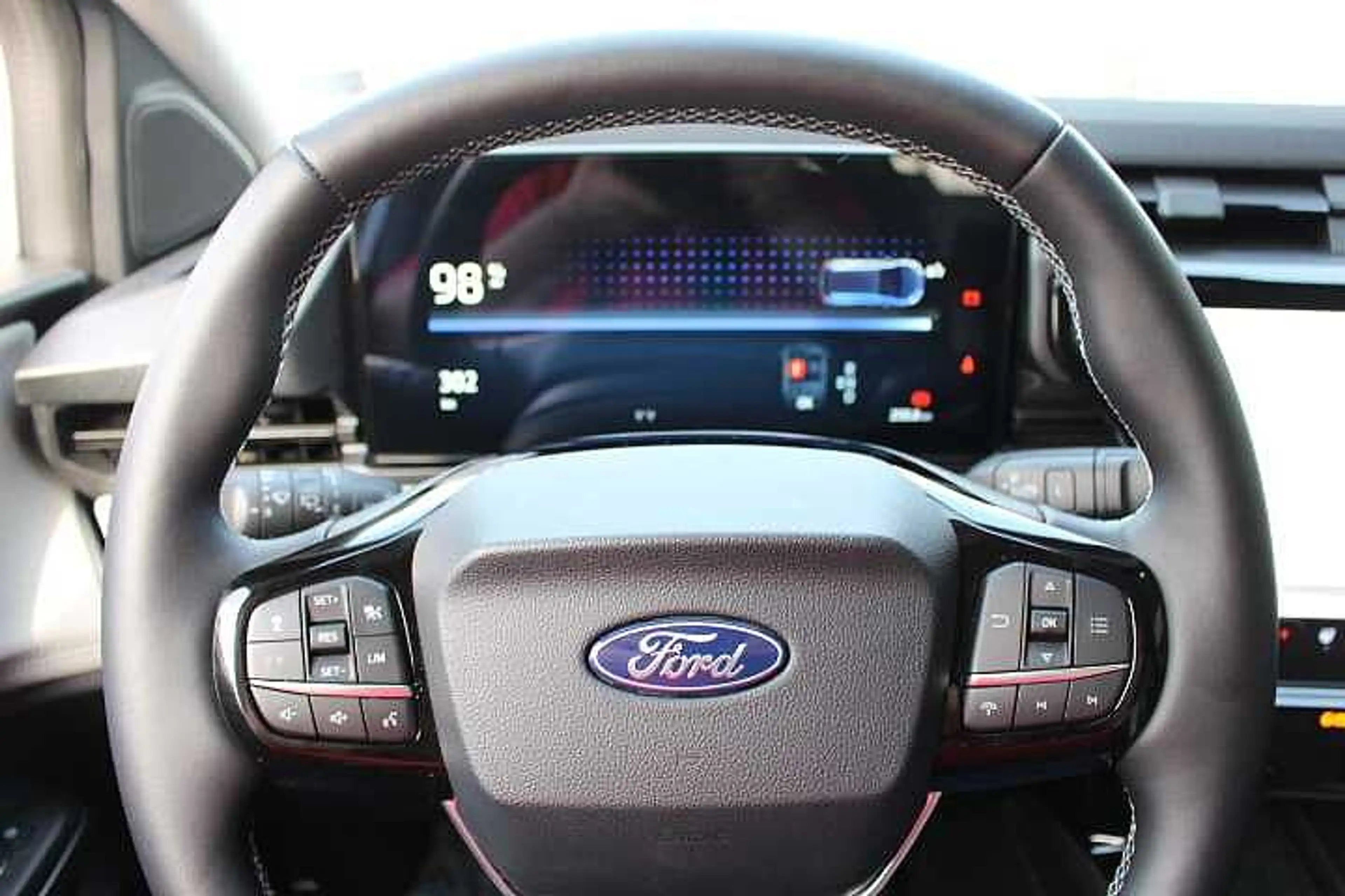 Ford Puma Gen-E Puma Gen E Premium  43 kWh — photo 5