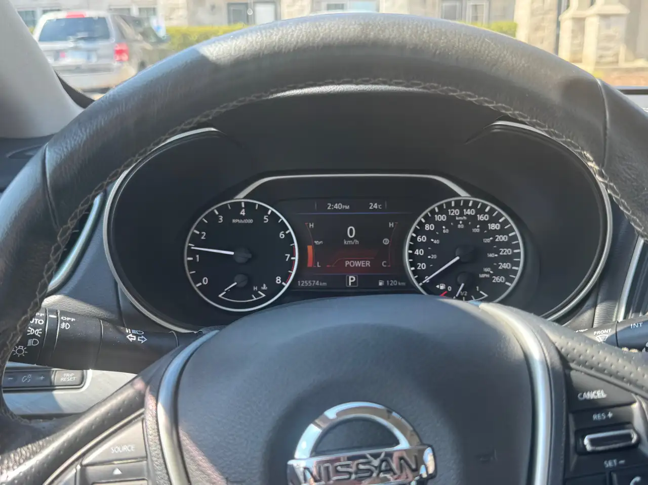 Nissan Maxima снимка Nissan Maxima