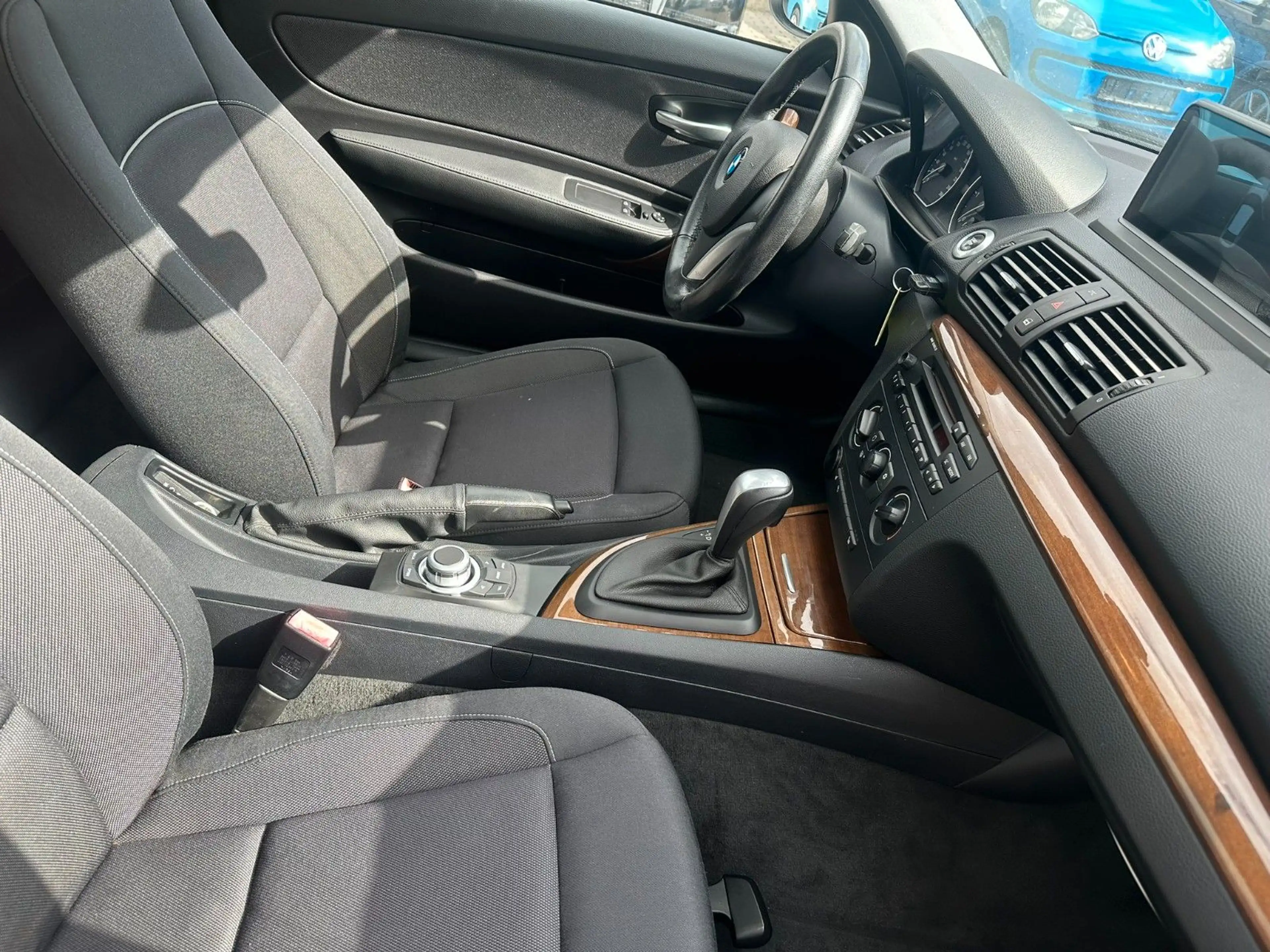 BMW 120 d Coupe*Automatik*Navi*R-Cam*Klima*PDC*Top* — photo 8