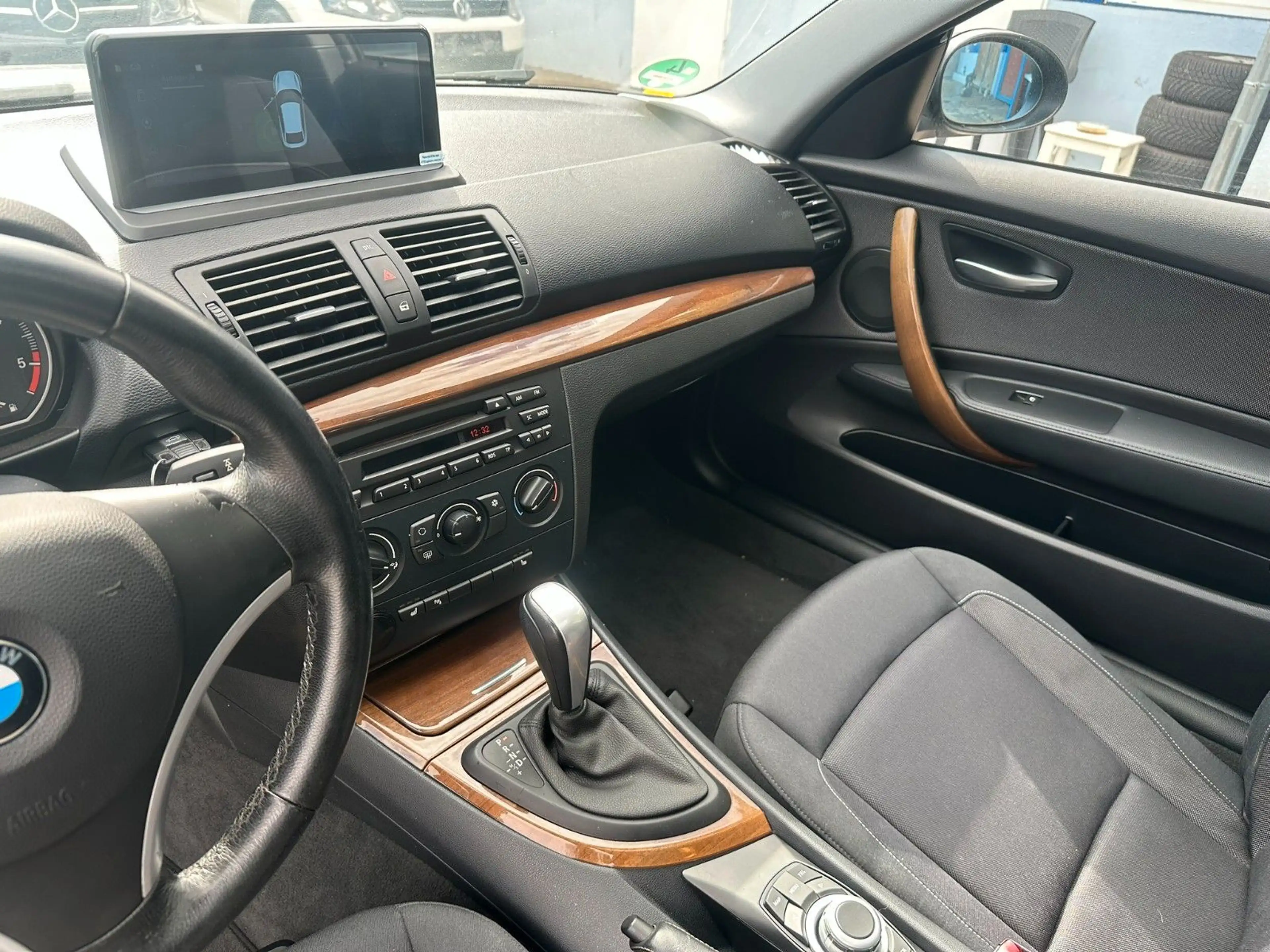 BMW 120 d Coupe*Automatik*Navi*R-Cam*Klima*PDC*Top* — photo 12