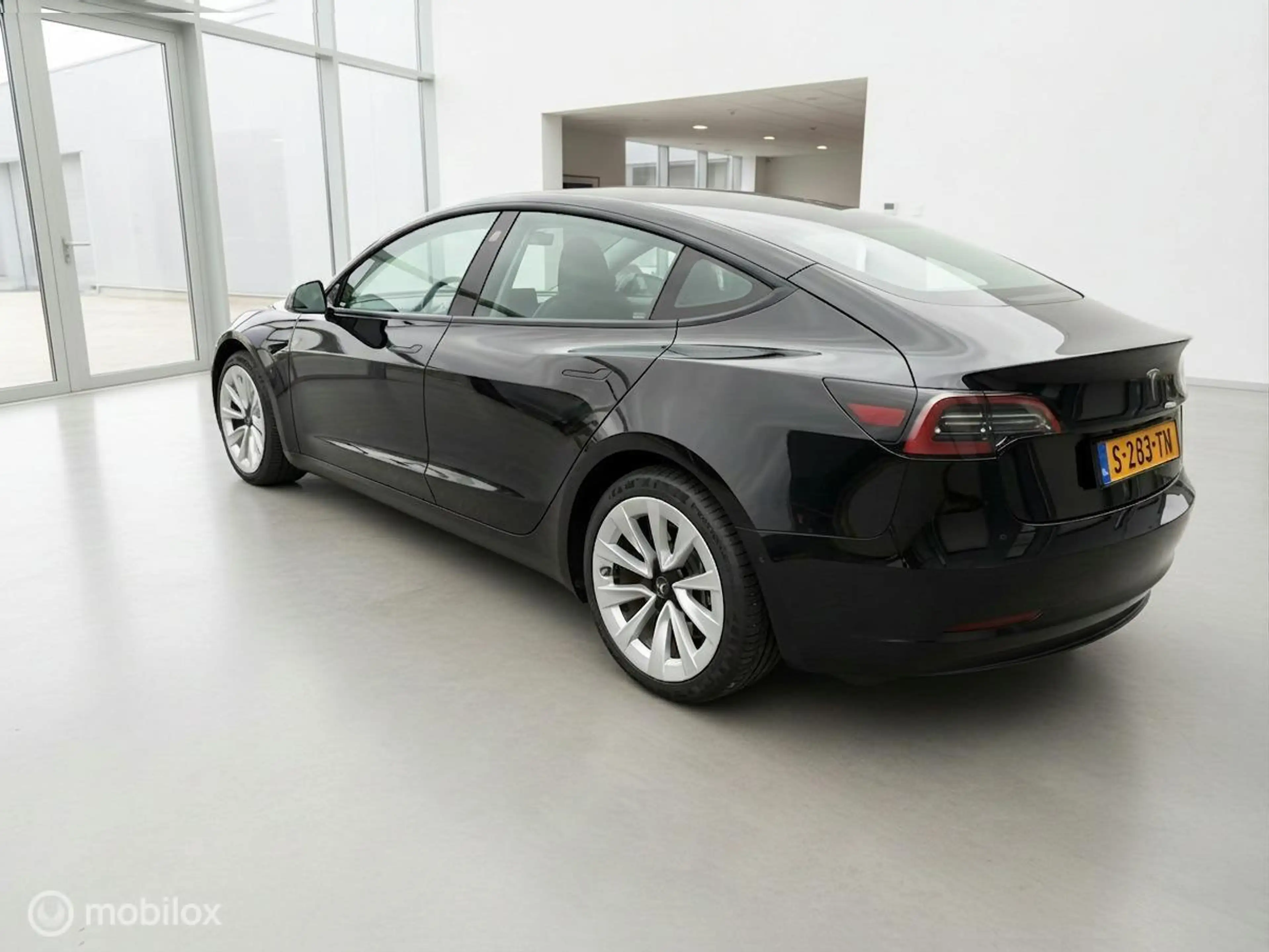 Tesla Model 3 Standard RWD Plus | 60 kWh LFP | Warmtepomp | 19" — photo 5