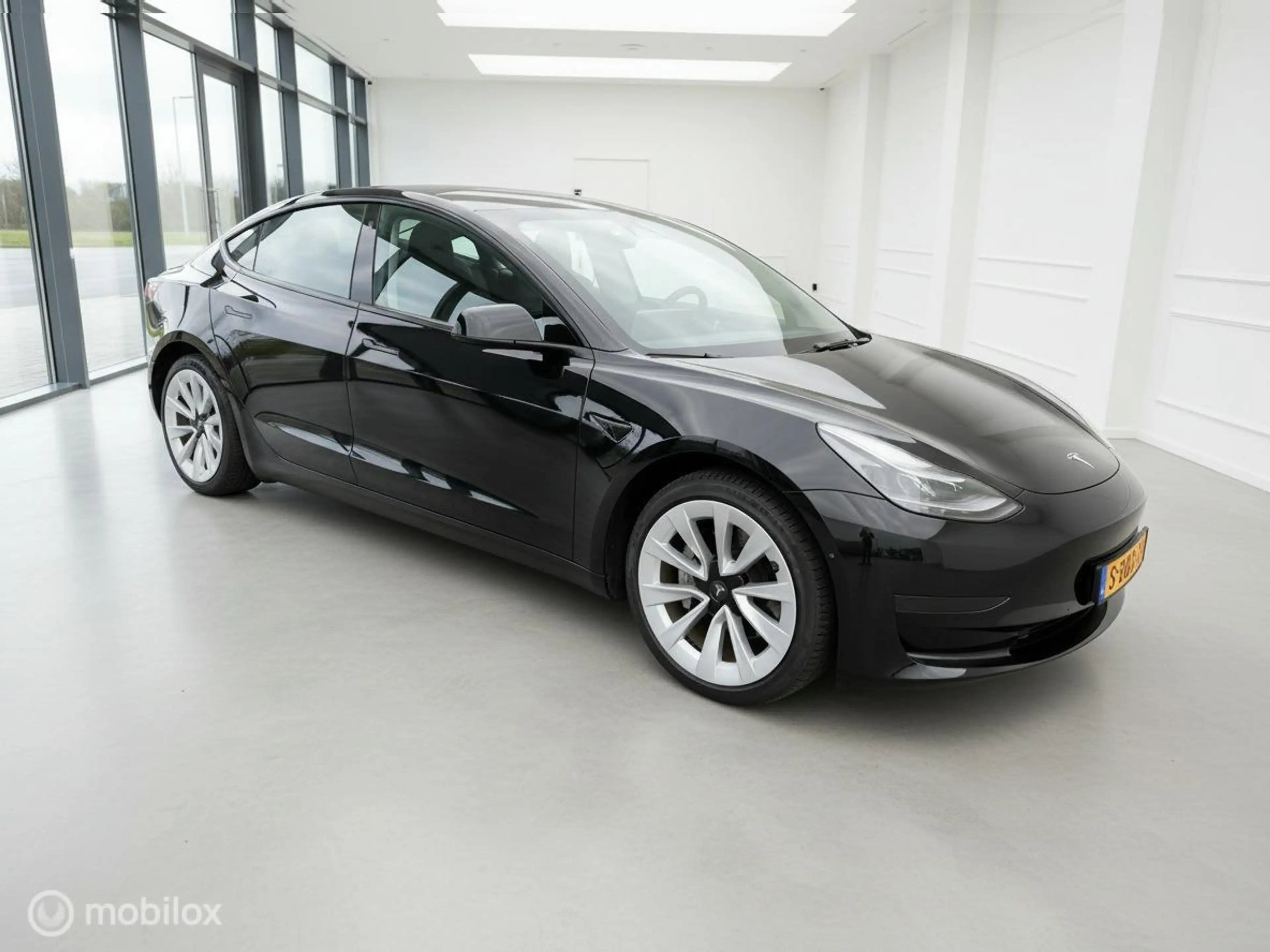 Tesla Model 3 Standard RWD Plus | 60 kWh LFP | Warmtepomp | 19" — photo 10