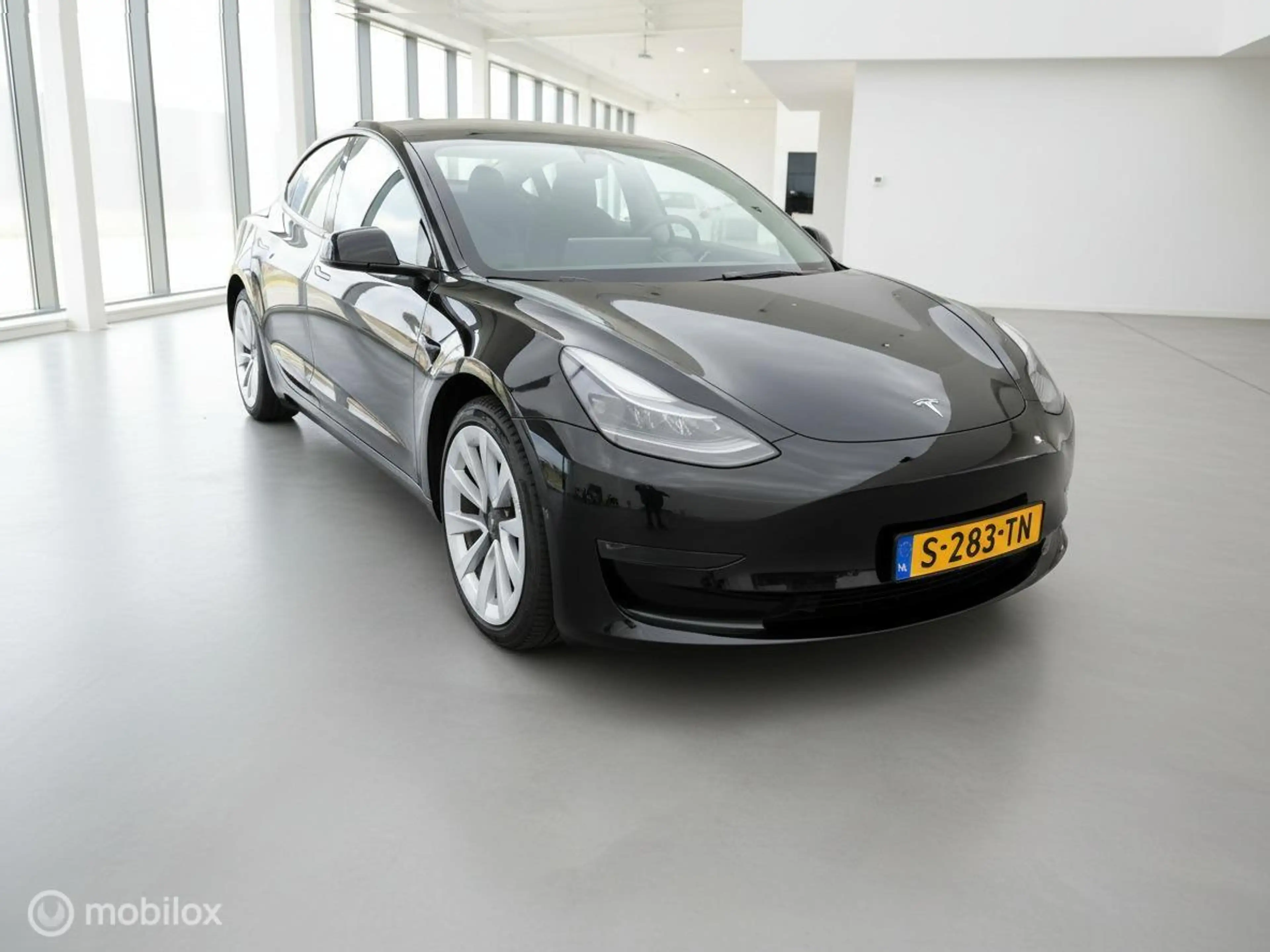 Tesla Model 3 Standard RWD Plus | 60 kWh LFP | Warmtepomp | 19" — photo 11