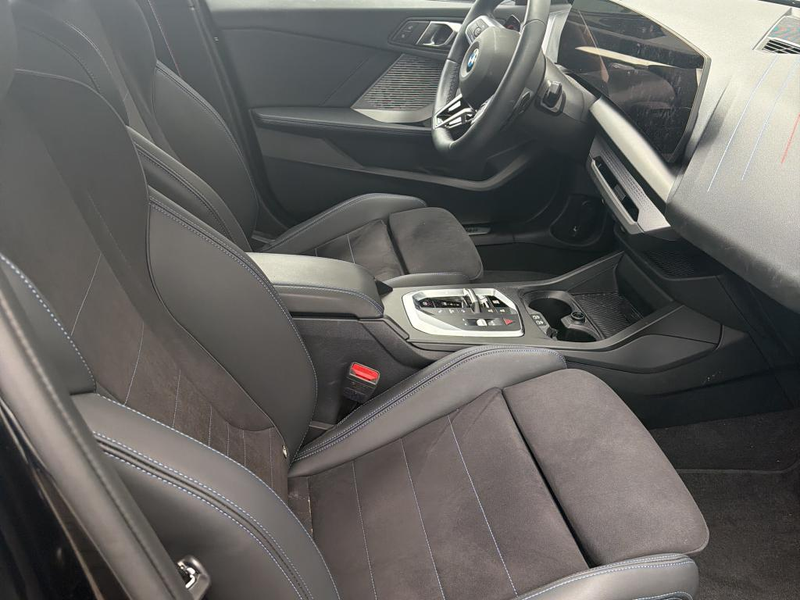 BMW 120 1-serie M-Sport Pro | Panorama | 18" — photo 9