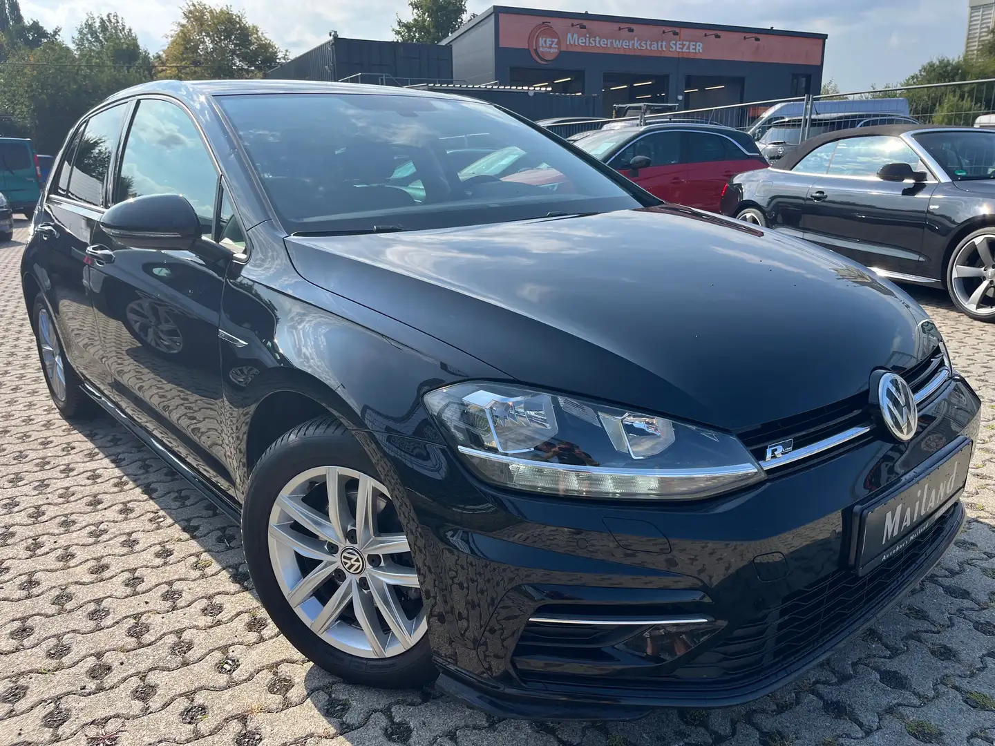 Volkswagen Golf 1,6 TDI Comfortline R-Line Noir - 2