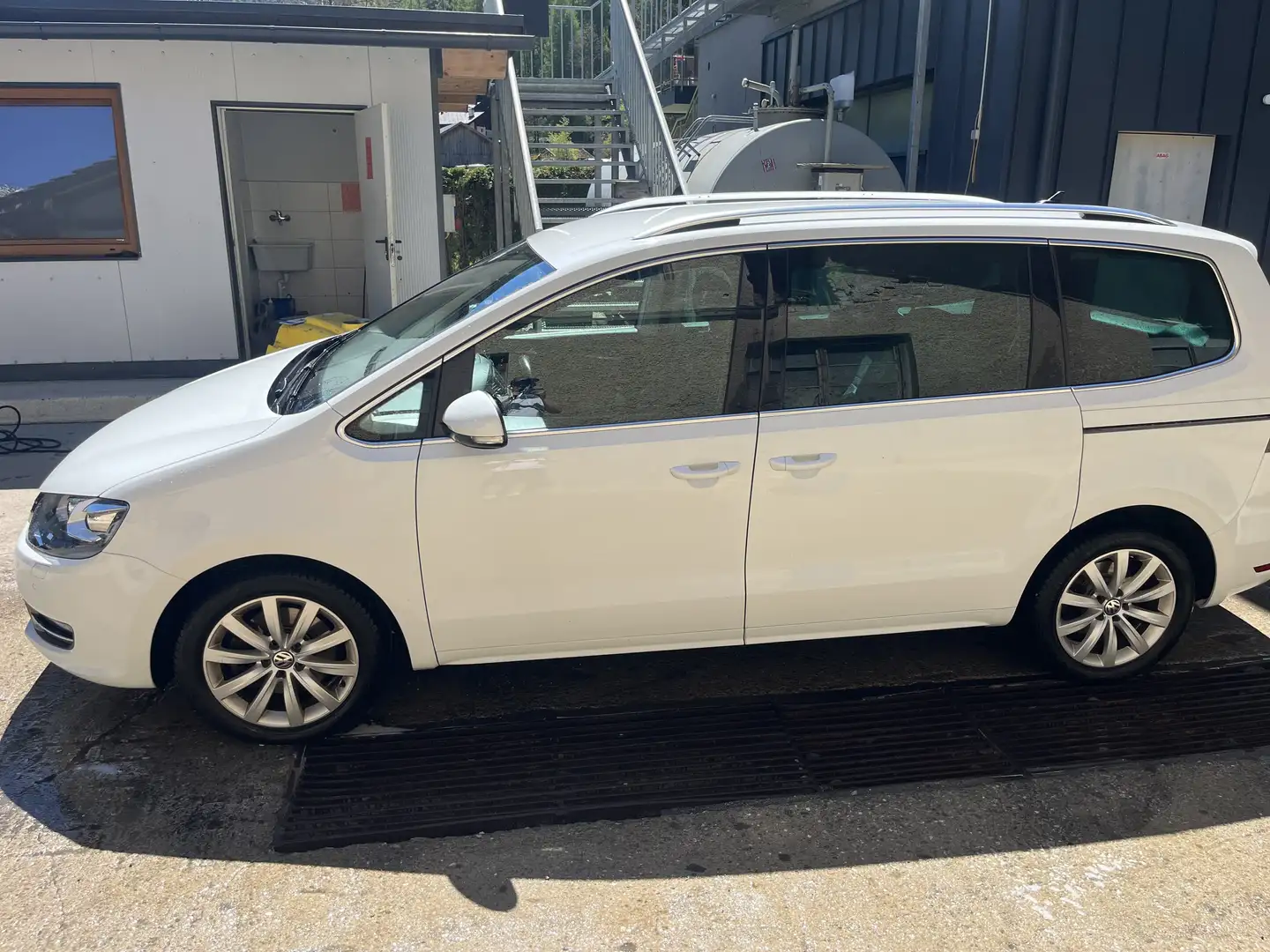 Volkswagen Sharan Highline BMT SCR 2,0 TDI 4Motion - 2