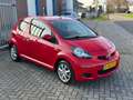 Toyota Aygo 1.0-12V Dynamic! Nieuwe APK! Airco l Camera l Elek Rood - thumbnail 3
