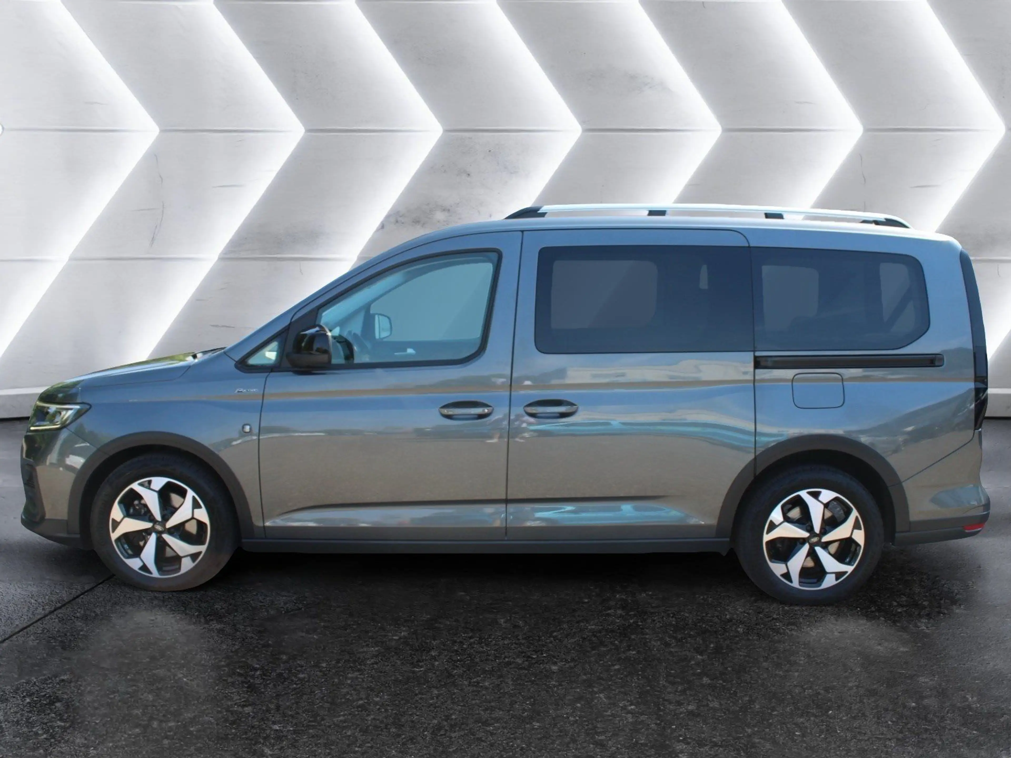 Ford Tourneo Connect Active L2 - 7 Sitze (Grand Tourn — photo 2