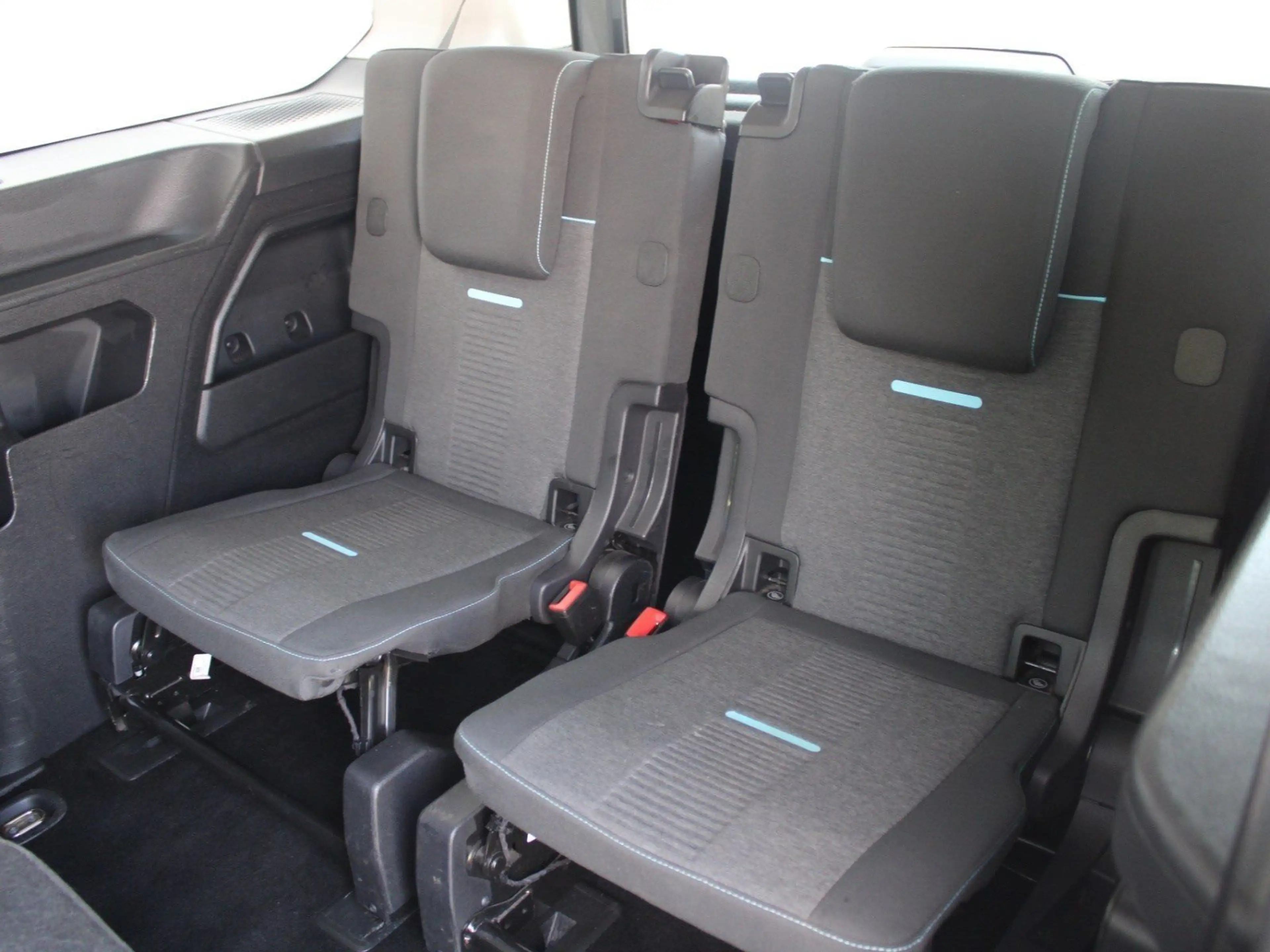 Ford Tourneo Connect Active L2 - 7 Sitze (Grand Tourn — photo 17