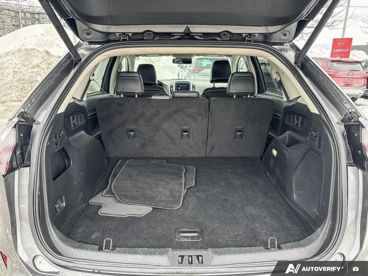 Ford Edge снимка Ford Edge