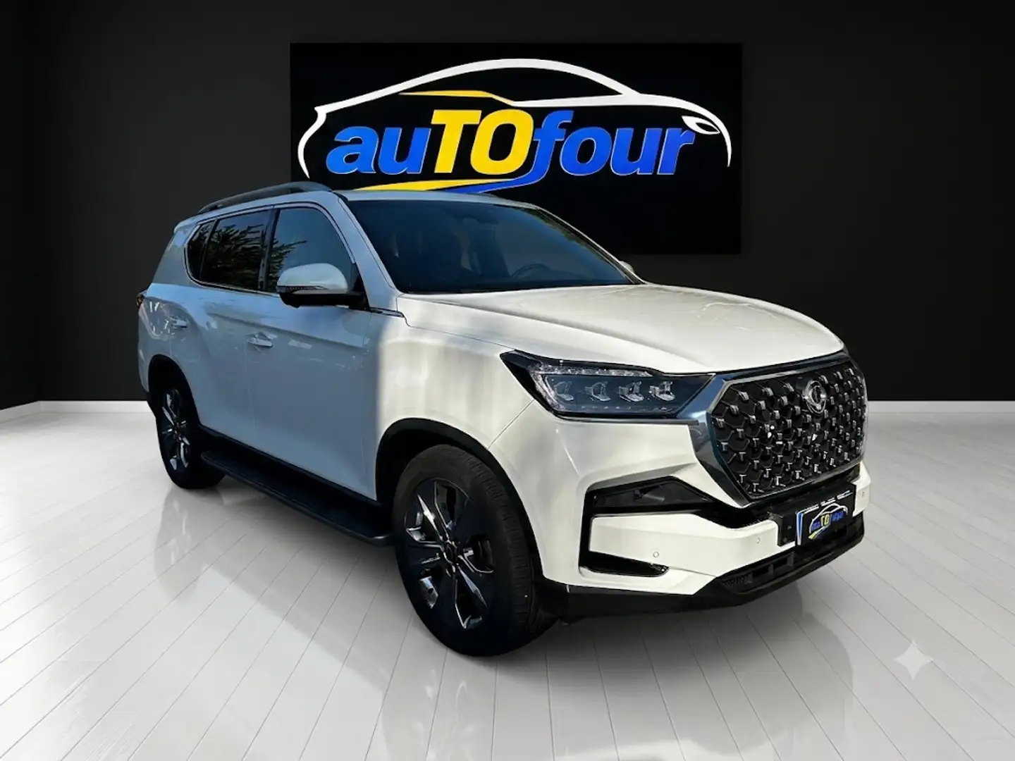 SsangYong Rexton Rexton IV 2.2 e-xdi Icon 4wd auto Weiß - 2
