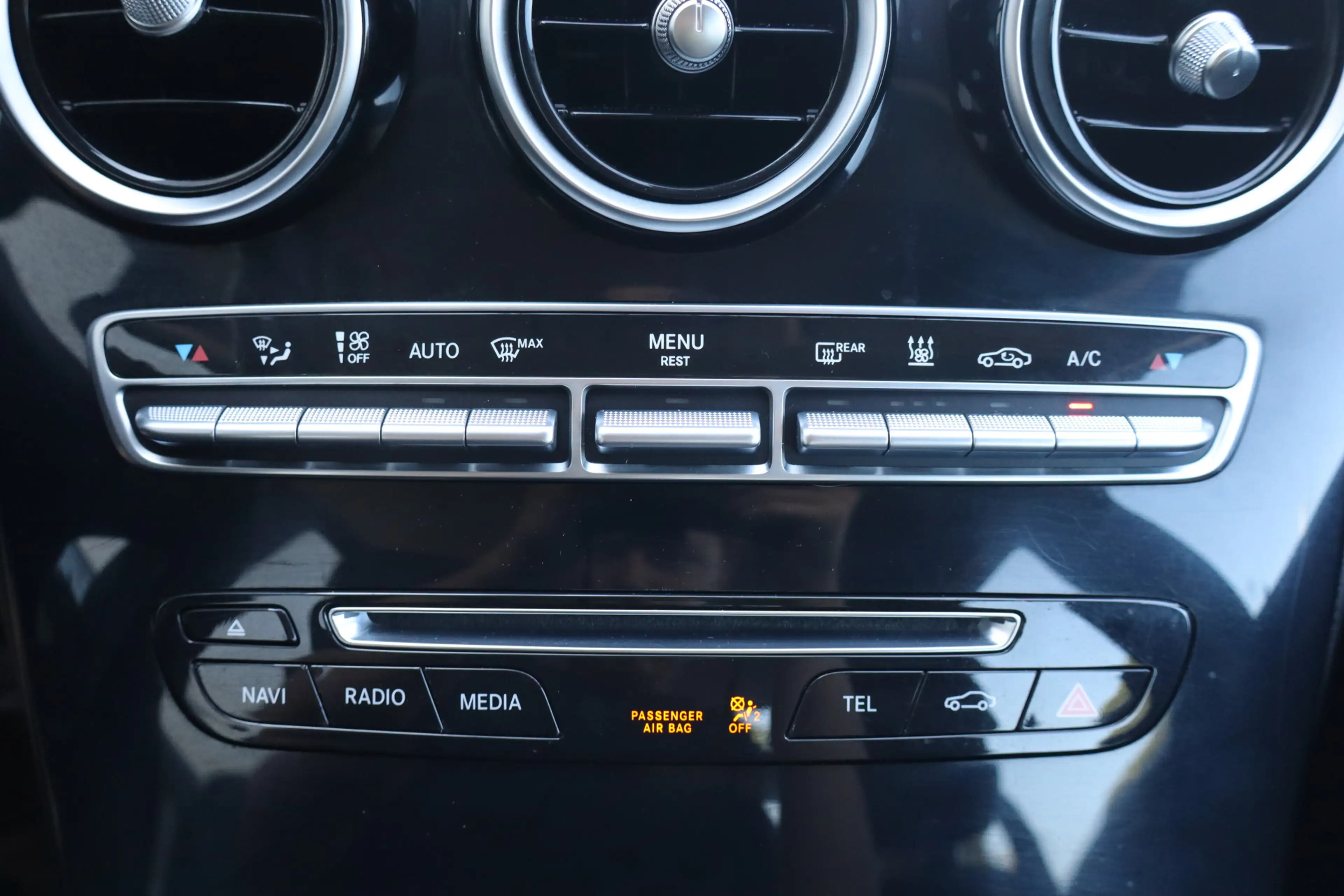 Mercedes-Benz C 350 e Lease Edition Adap.cruise I Camera I Sfeerverlic — photo 30