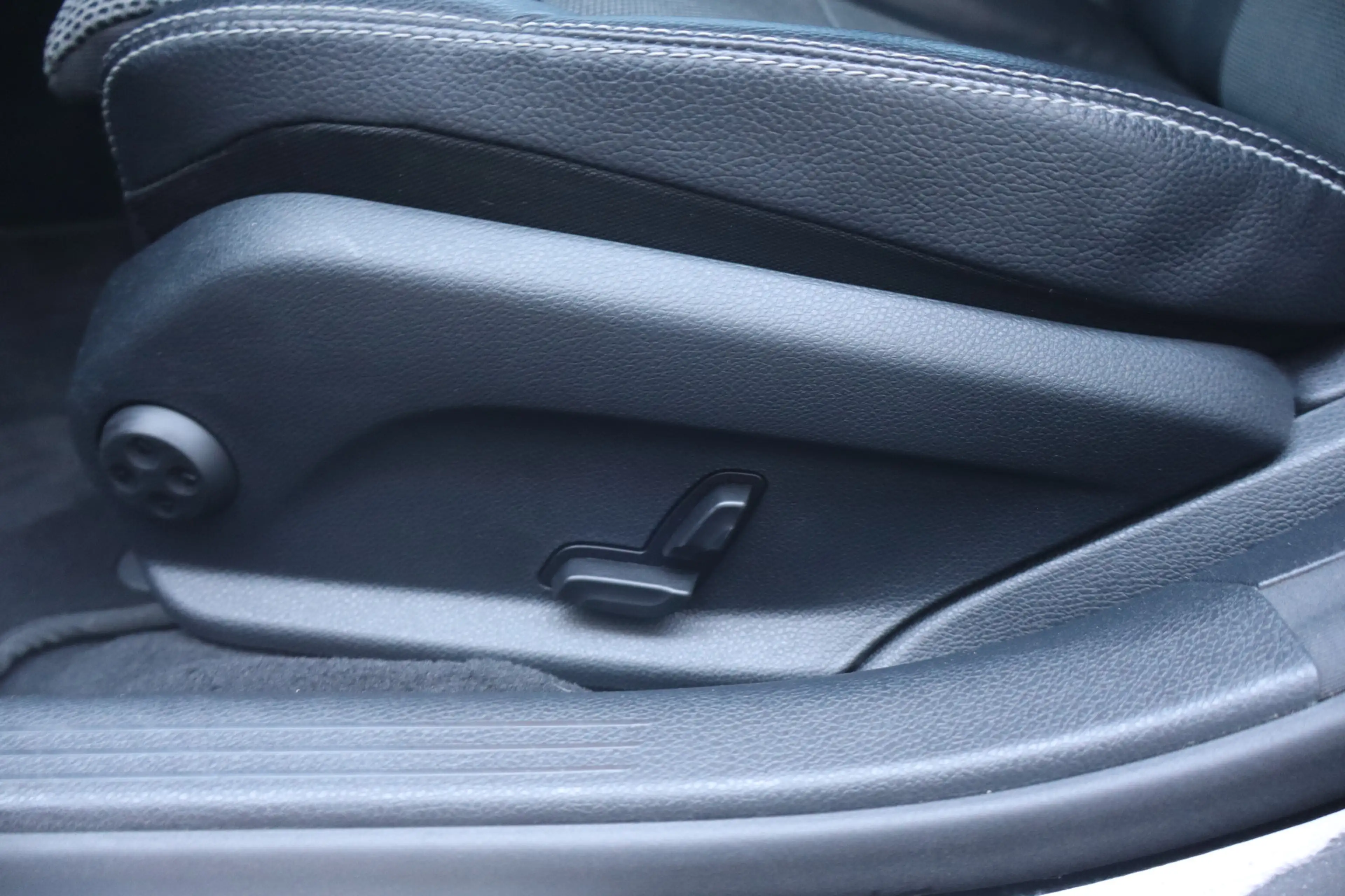 Mercedes-Benz C 350 e Lease Edition Adap.cruise I Camera I Sfeerverlic — photo 19