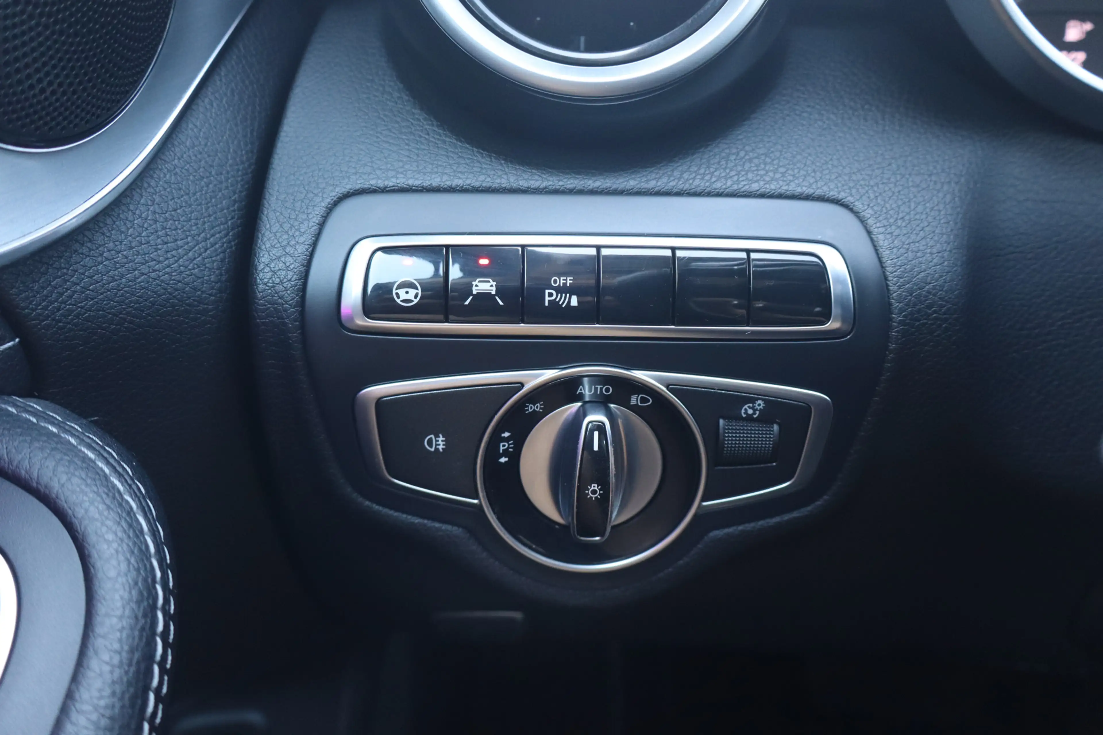 Mercedes-Benz C 350 e Lease Edition Adap.cruise I Camera I Sfeerverlic — photo 32