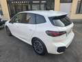 BMW 220 Serie 2 Active Tourer 220i mhev 48V MSPORT Wit - thumbnail 3