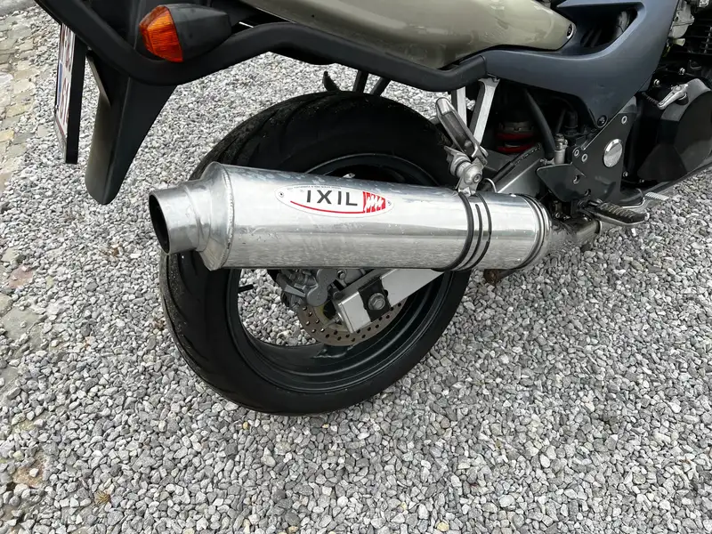 Kawasaki ZR - 7 - foto 4