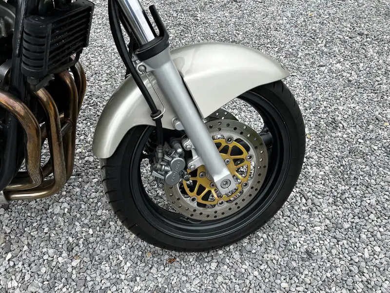 Kawasaki ZR - 7 - foto 6