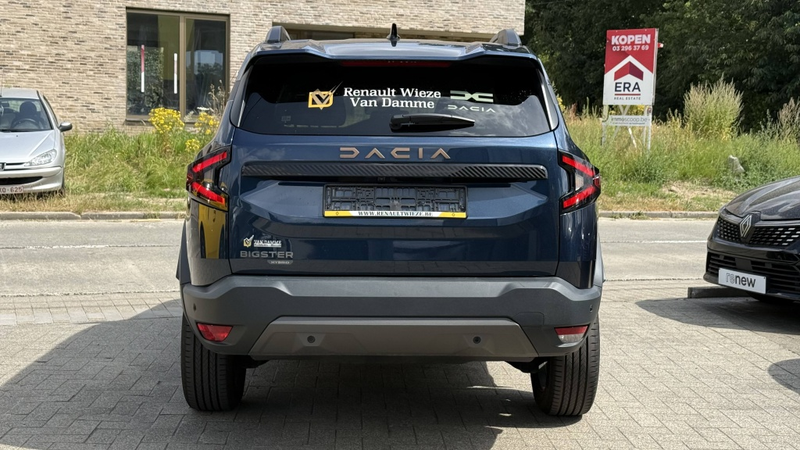 Dacia Bigster Hybrid 155 Extreme — photo 4