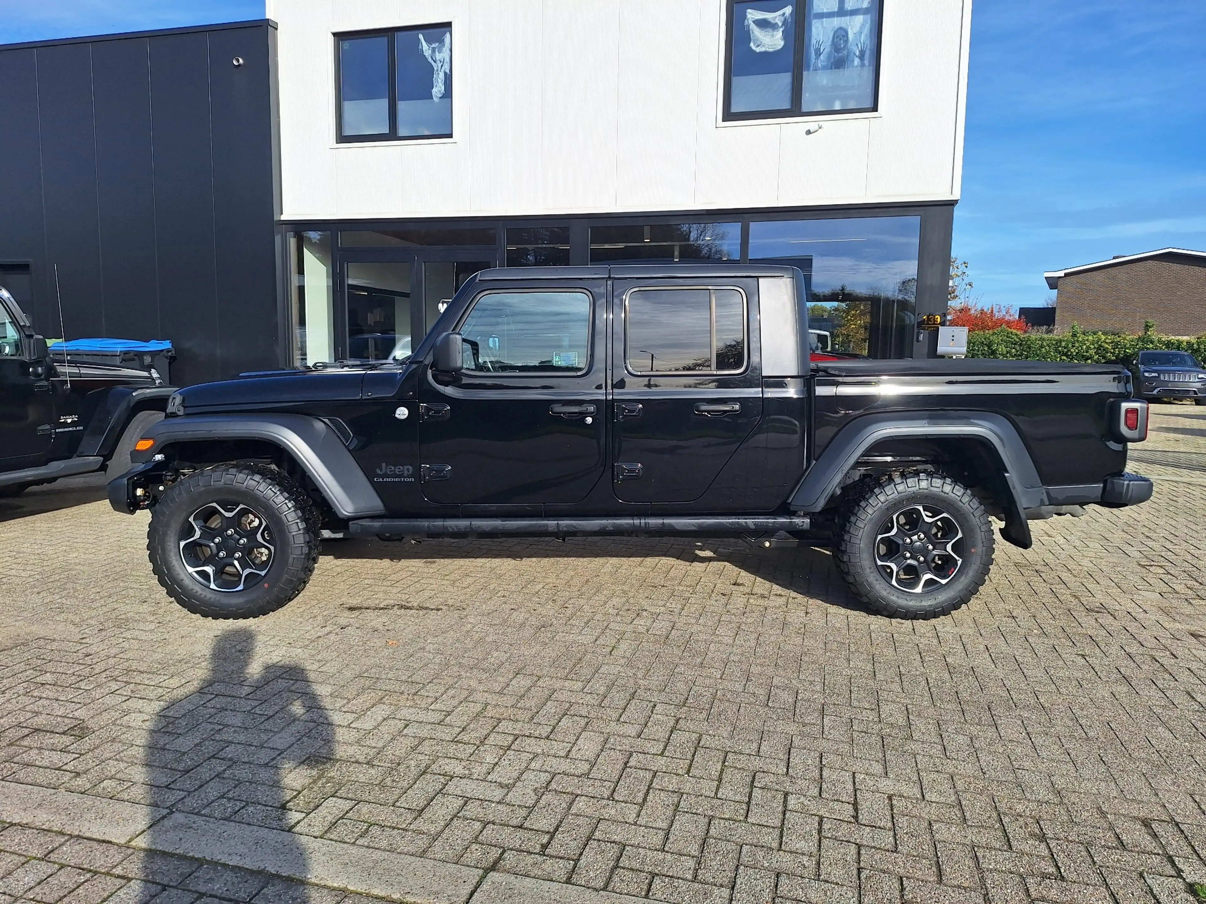 Jeep Gladiator 3.6 v6 18000km!! — photo 2