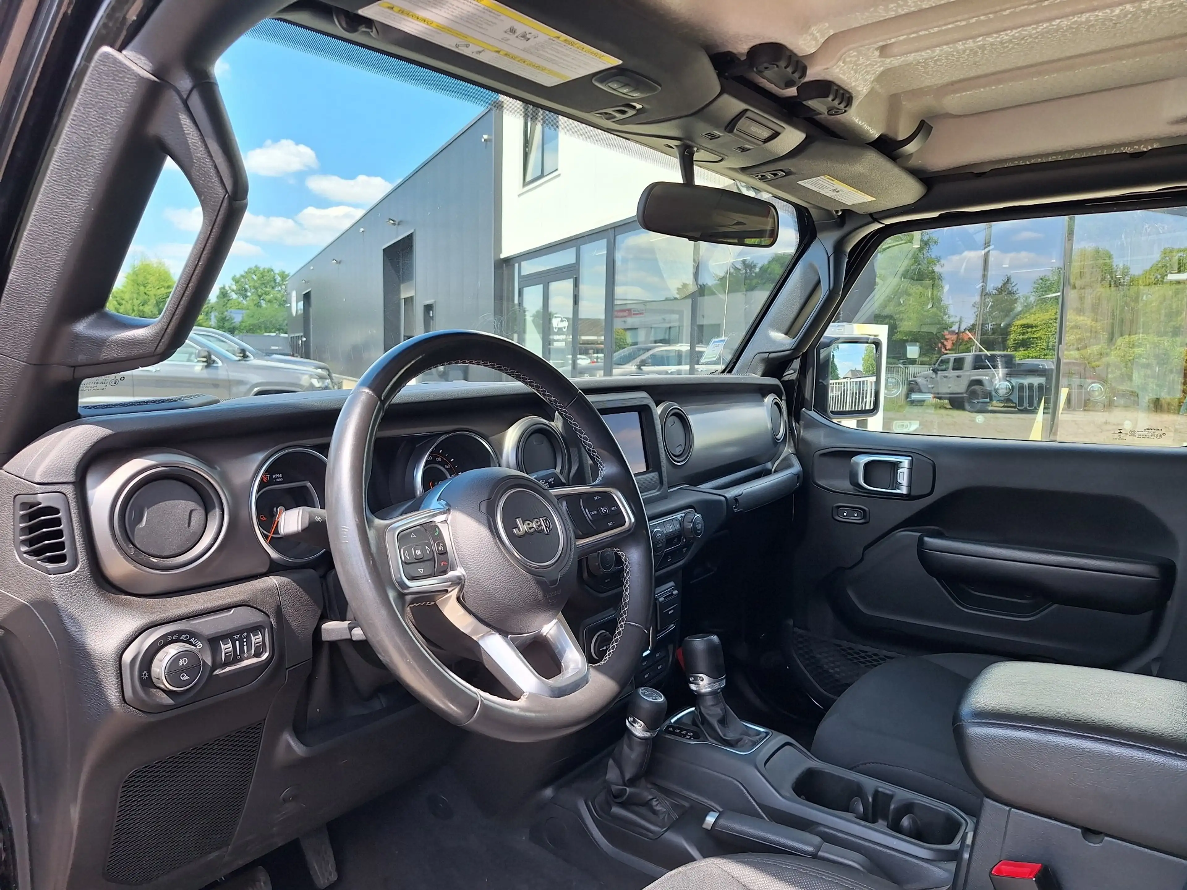 Jeep Gladiator 3.6 v6 18000km!! — photo 10