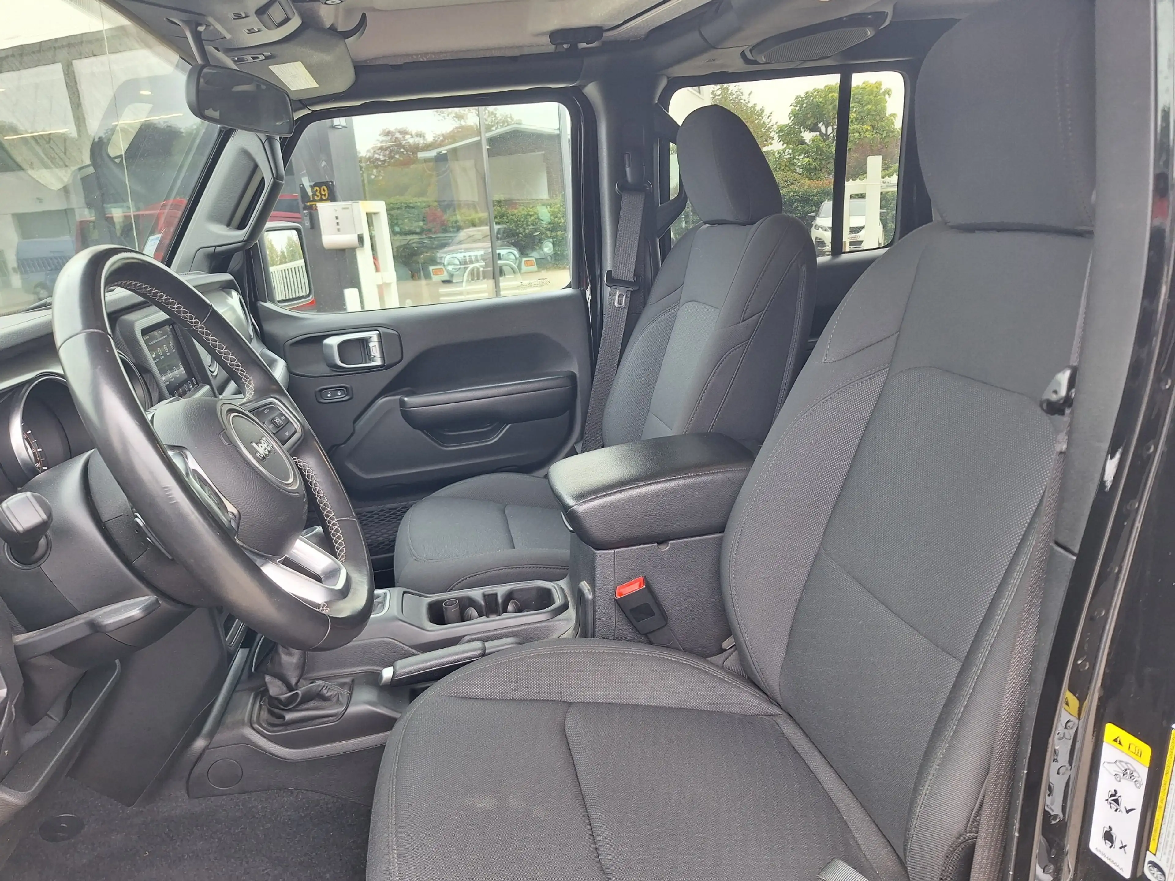 Jeep Gladiator 3.6 v6 18000km!! — photo 6