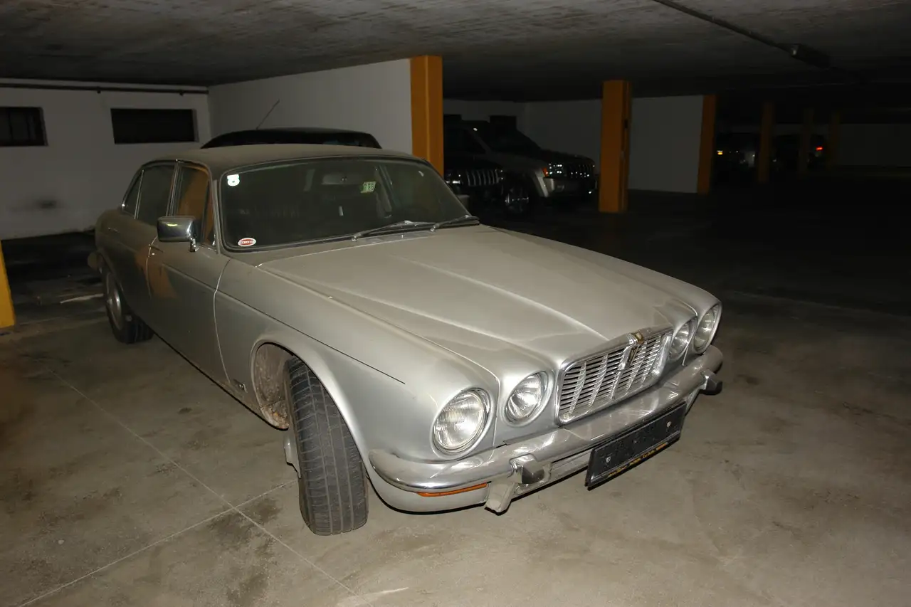Jaguar XJ12 6,0 Aut., foto 6