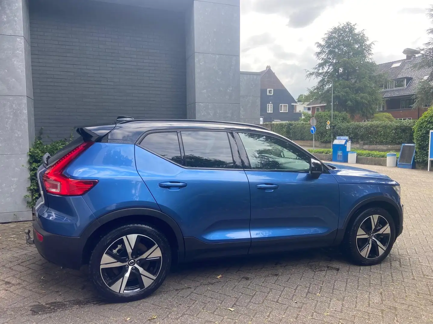 Volvo XC40 XC40 Recharge P8 AWD RDes Blauw - 2