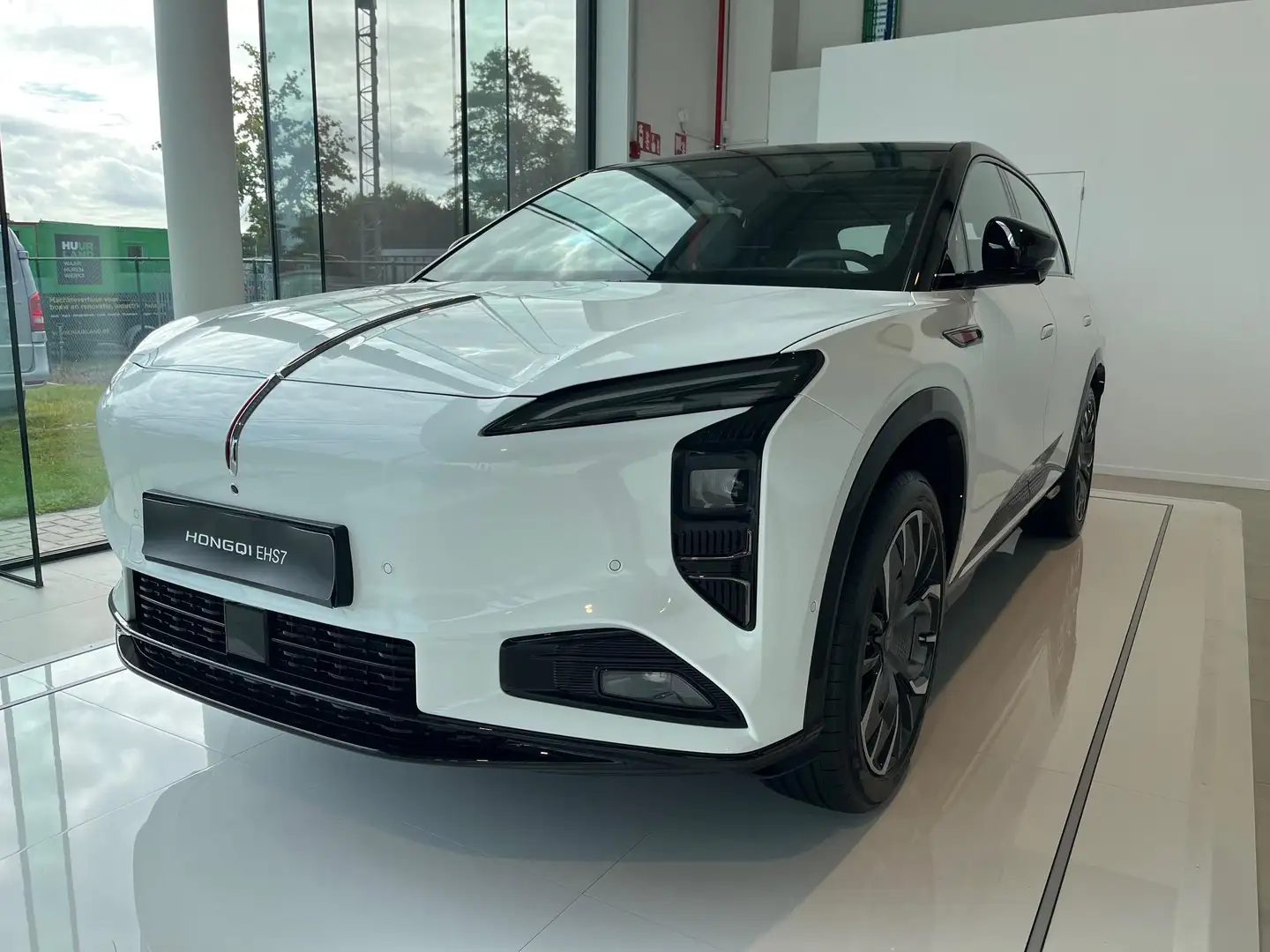 Hongqi EHS7 Long Range - 1