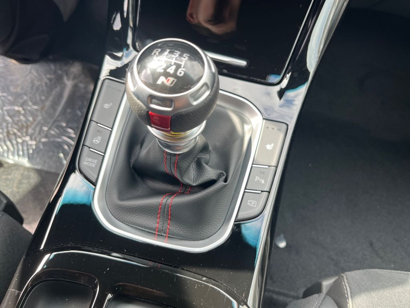 Hyundai i30 1.5 T-GDI 48V-Hybrid N Line — photo 12