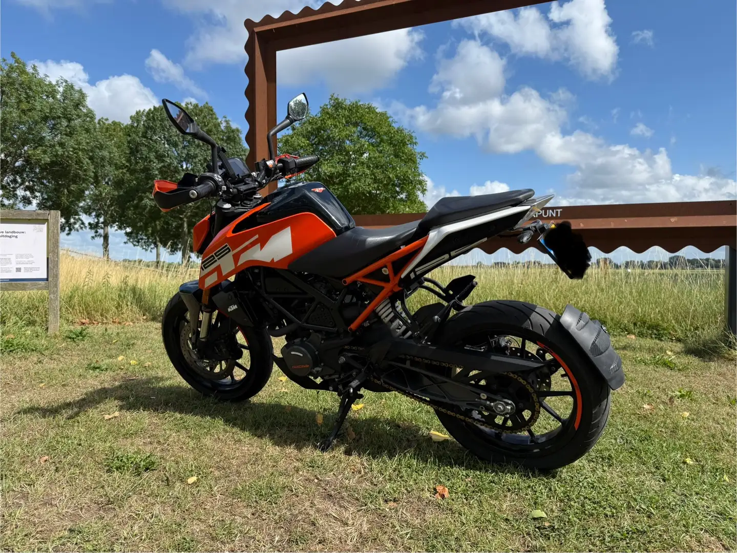 KTM 125 Duke Oranje - 1