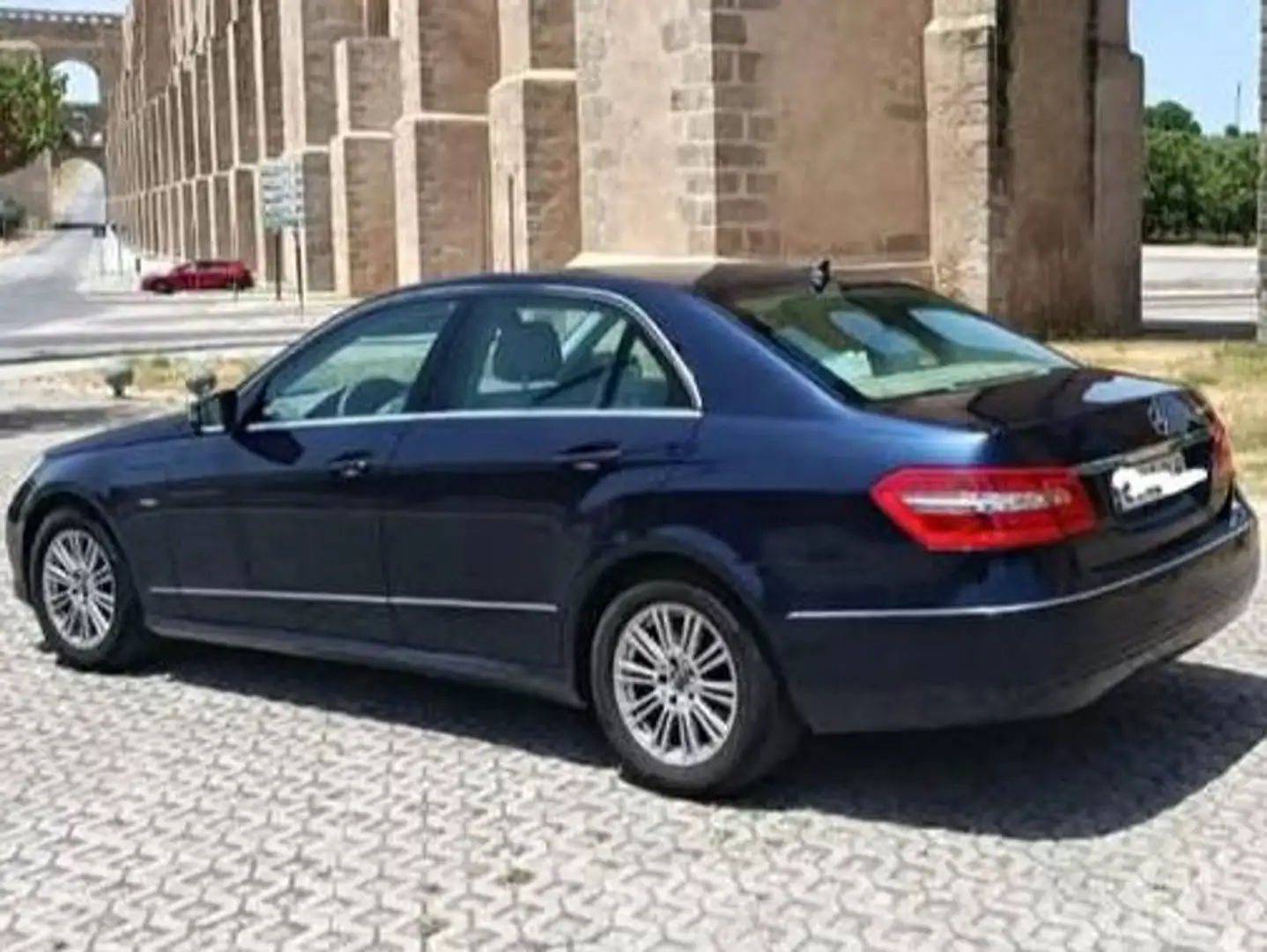 Mercedes-Benz E 250 E Estate 250CDI BE Elegance Elegance - 1