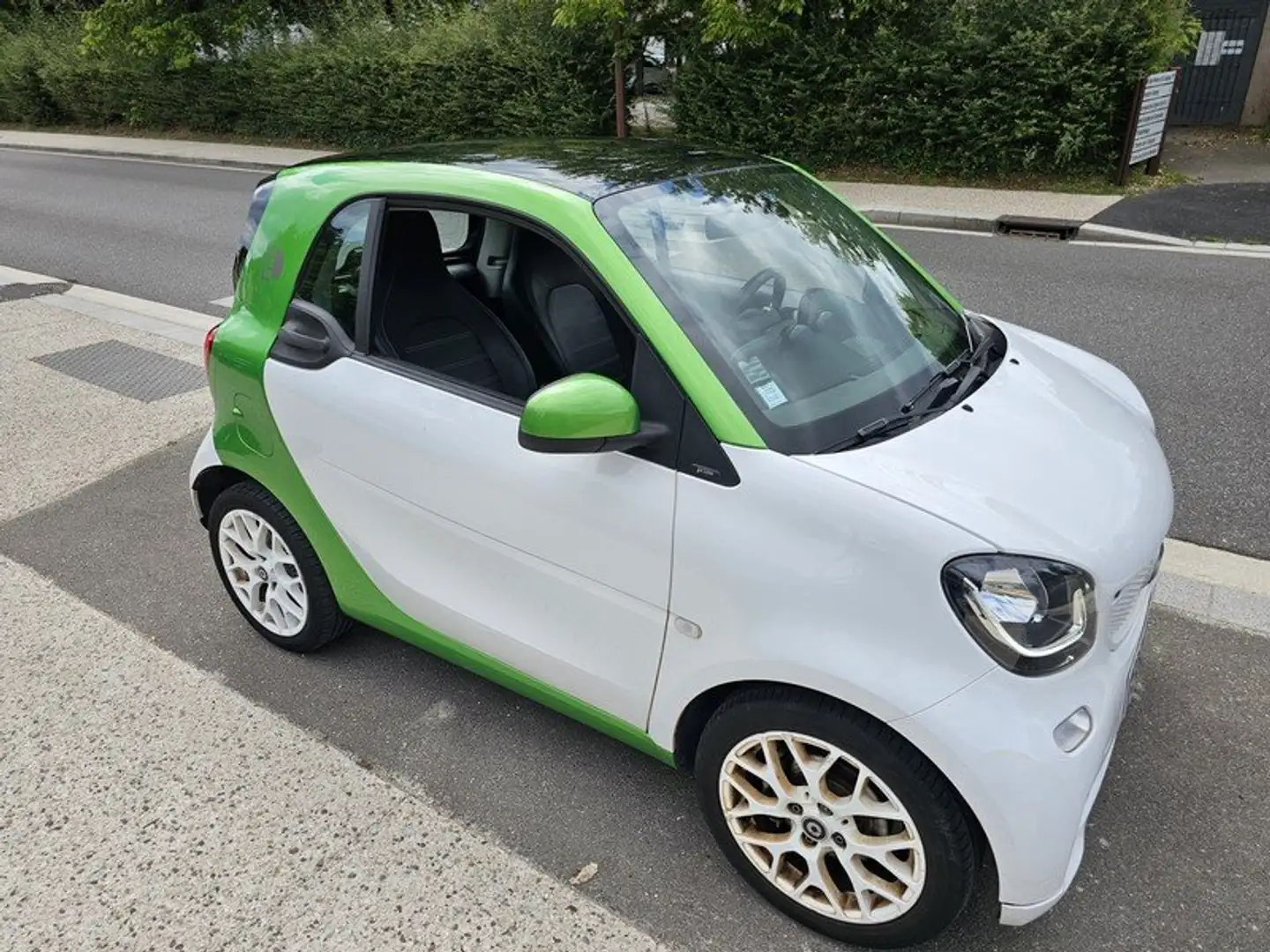 smart forTwo Coupé III (2) ELECTRIQUE 60 PRIME full opts tva Blanc - 1