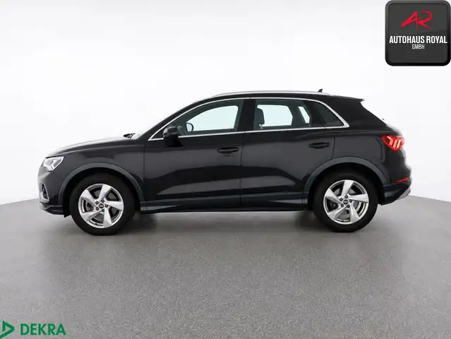 Audi Q3 view 2